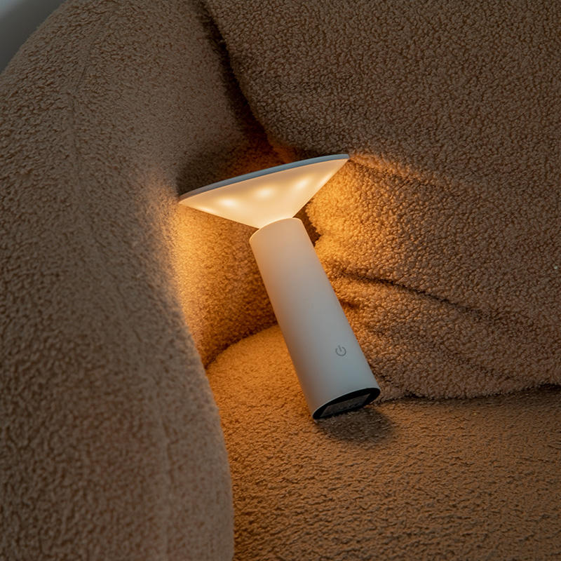 Lampe de Table LED Rechargeable Sans Fil – Éclairage Moderne et Ajustable pour Salon, Bureau et Chambre