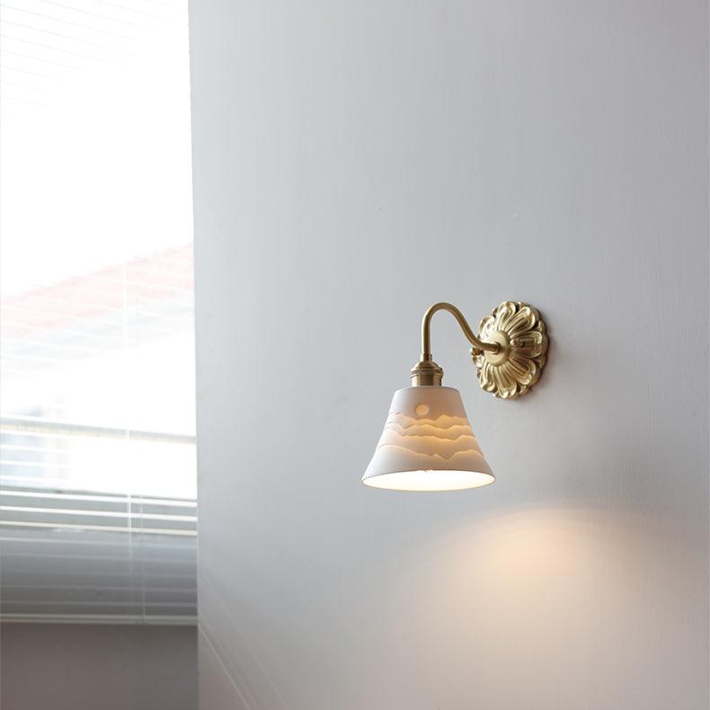 Applique Murale en Brassé et Céramique – Élégance Classique pour votre Intérieur