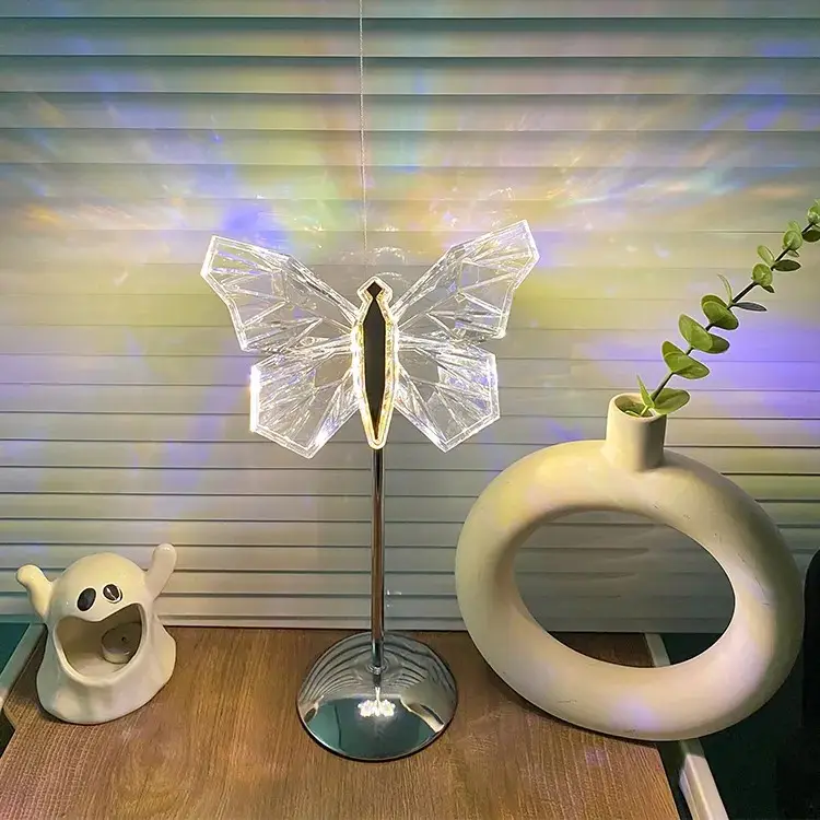 Lampe de Table Papillon Cristal – Éclairage Élégant et Charmant