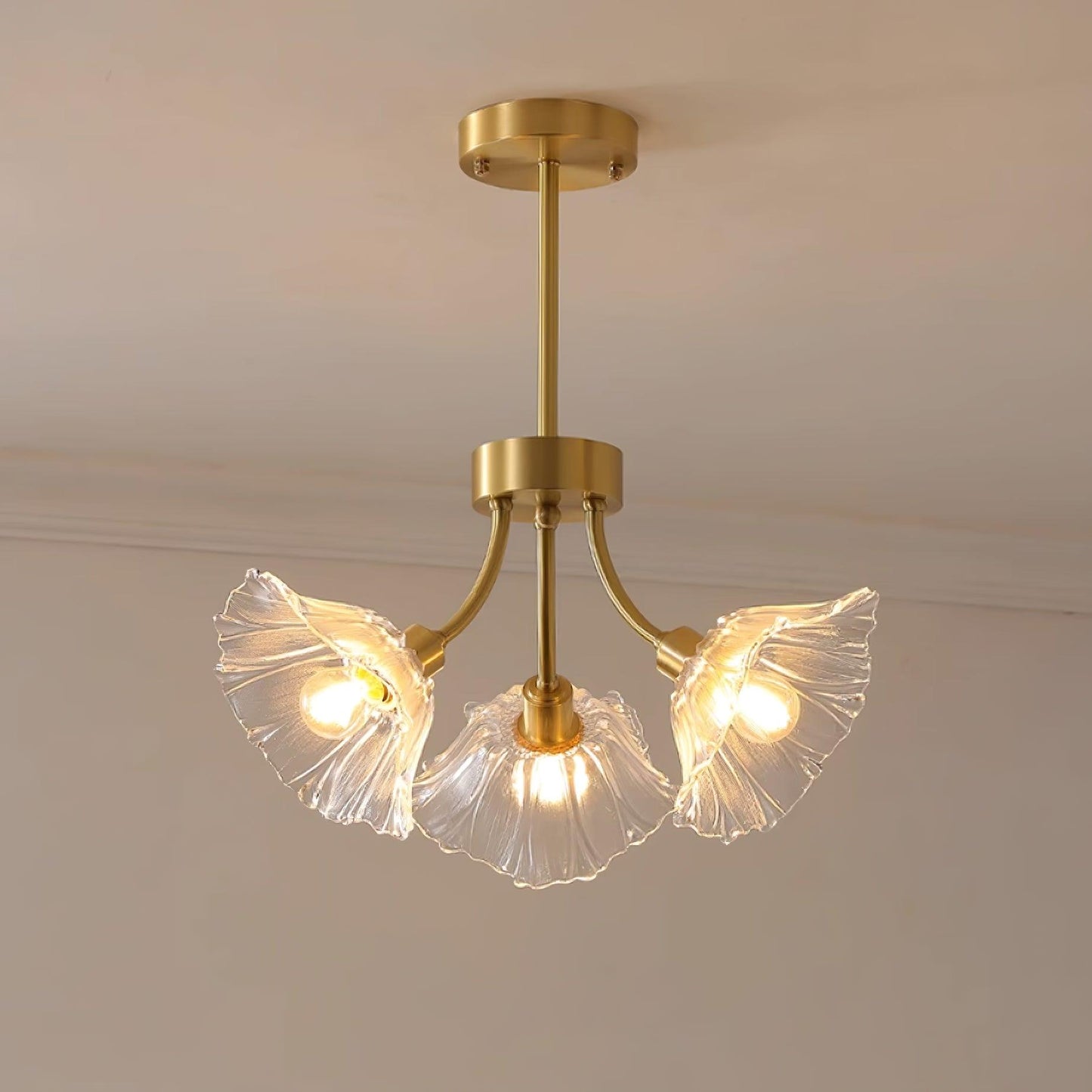 Lustre Kalin en Verre et Laiton - Design Élégant de Fleurs pour Salon et Salle à Manger