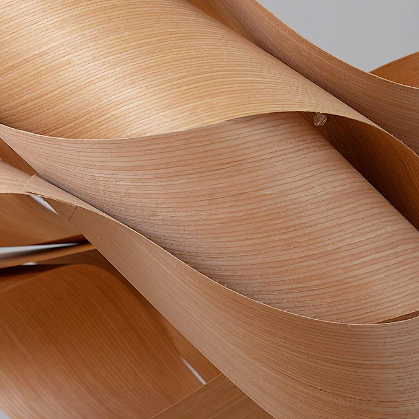 Suspension Link en Bois et Métal - Lampe Moderne à Lumière Douce pour Intérieur Élégant