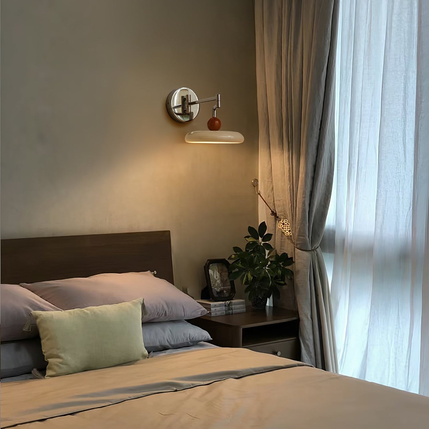 Lampe Murale Swing Arm Lola - Applique Moderne avec Bras Ajustable et LED Intégrée