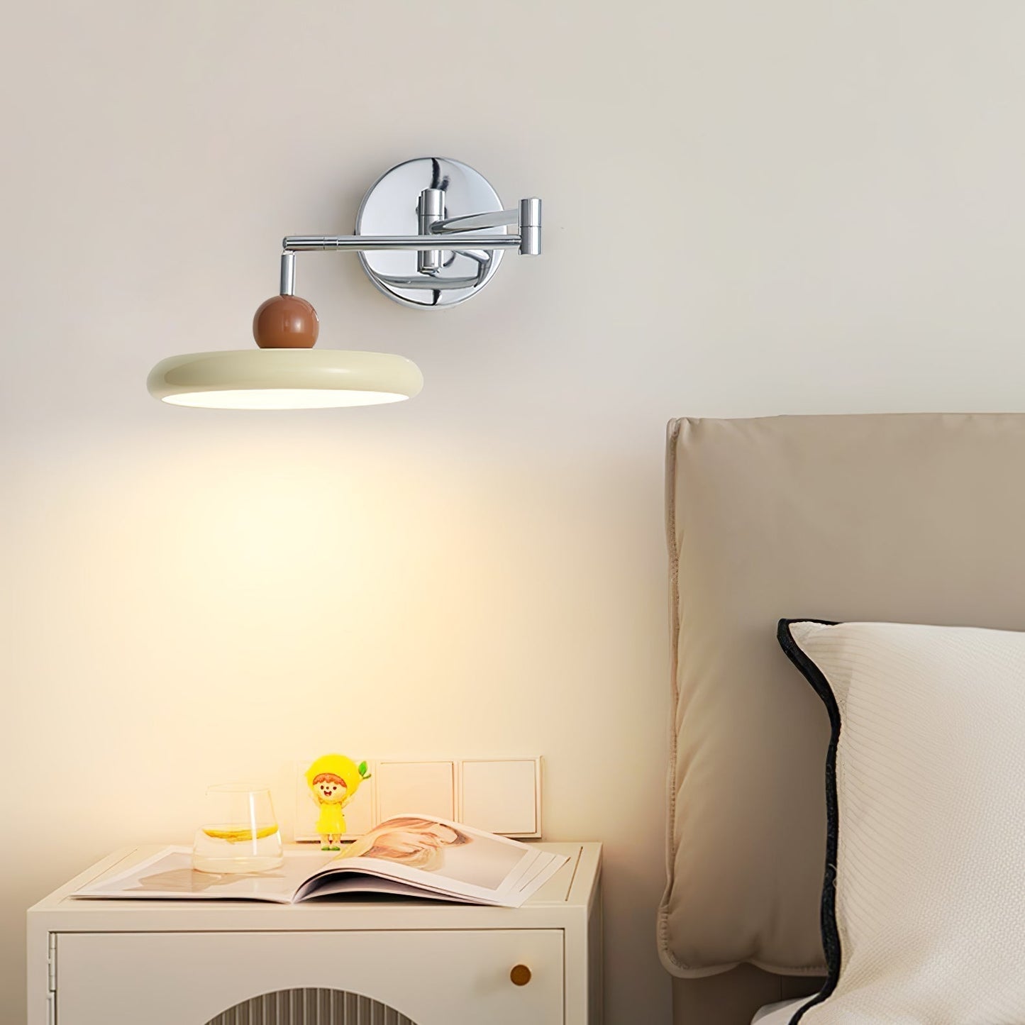 Lampe Murale Swing Arm Lola - Applique Moderne avec Bras Ajustable et LED Intégrée