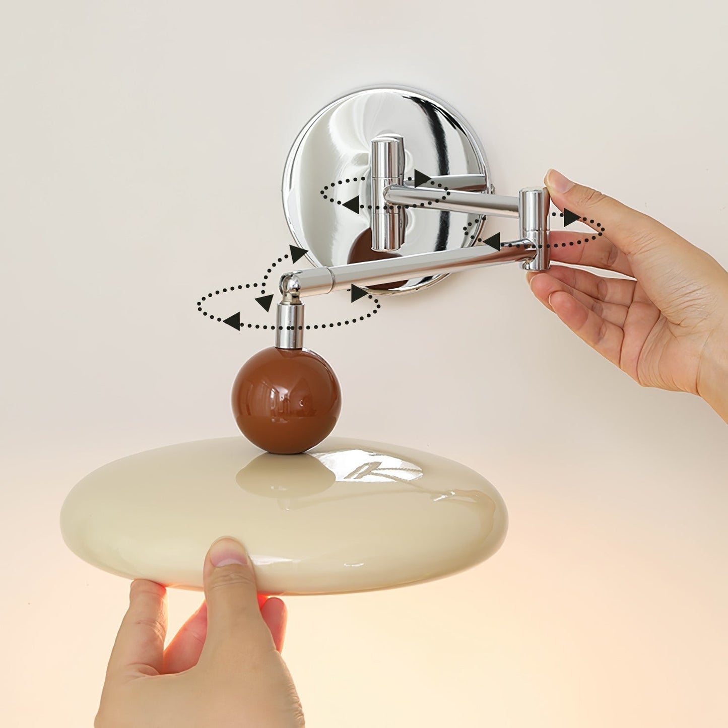 Lampe Murale Swing Arm Lola - Applique Moderne avec Bras Ajustable et LED Intégrée
