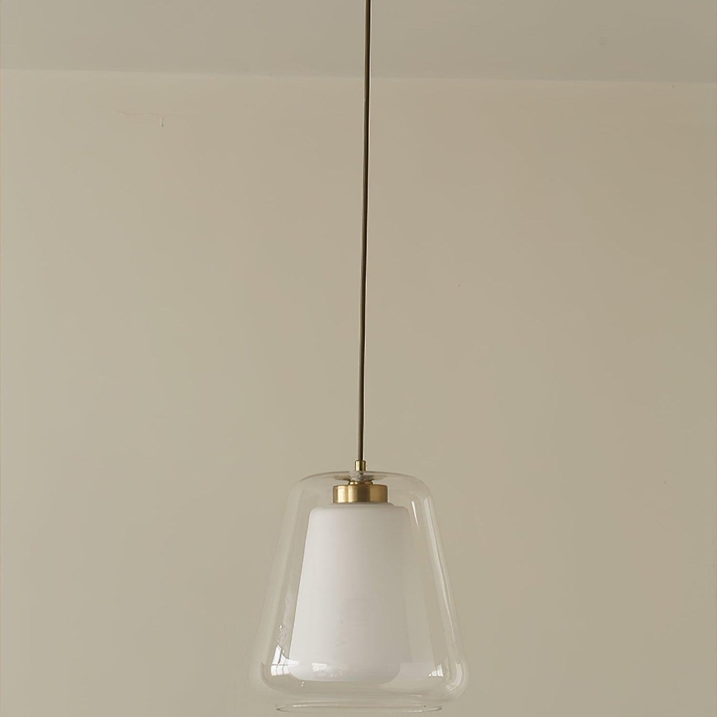 Suspension Lucinda en Verre - Lampe Moderne avec Base en Métal et Éclairage LED