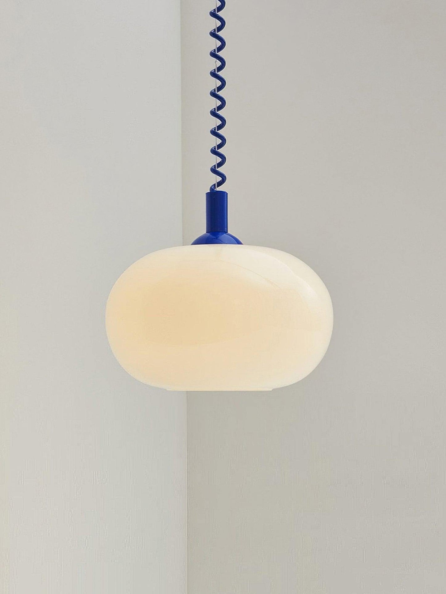Suspension Macaron Spring - Design Coloré et Élégant, LED ou Ampoule Edison, Idéale pour Cuisine et Salon