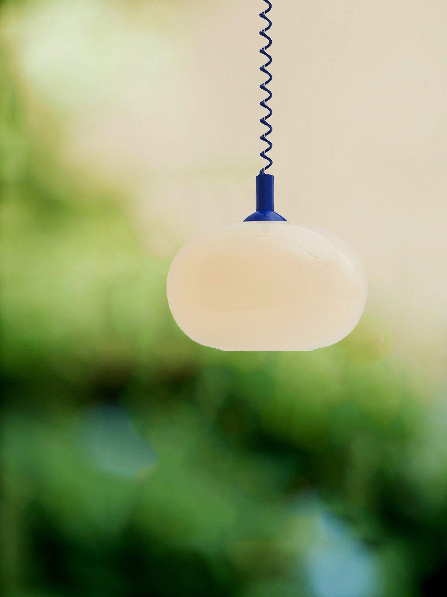 Suspension Macaron Spring - Design Coloré et Élégant, LED ou Ampoule Edison, Idéale pour Cuisine et Salon