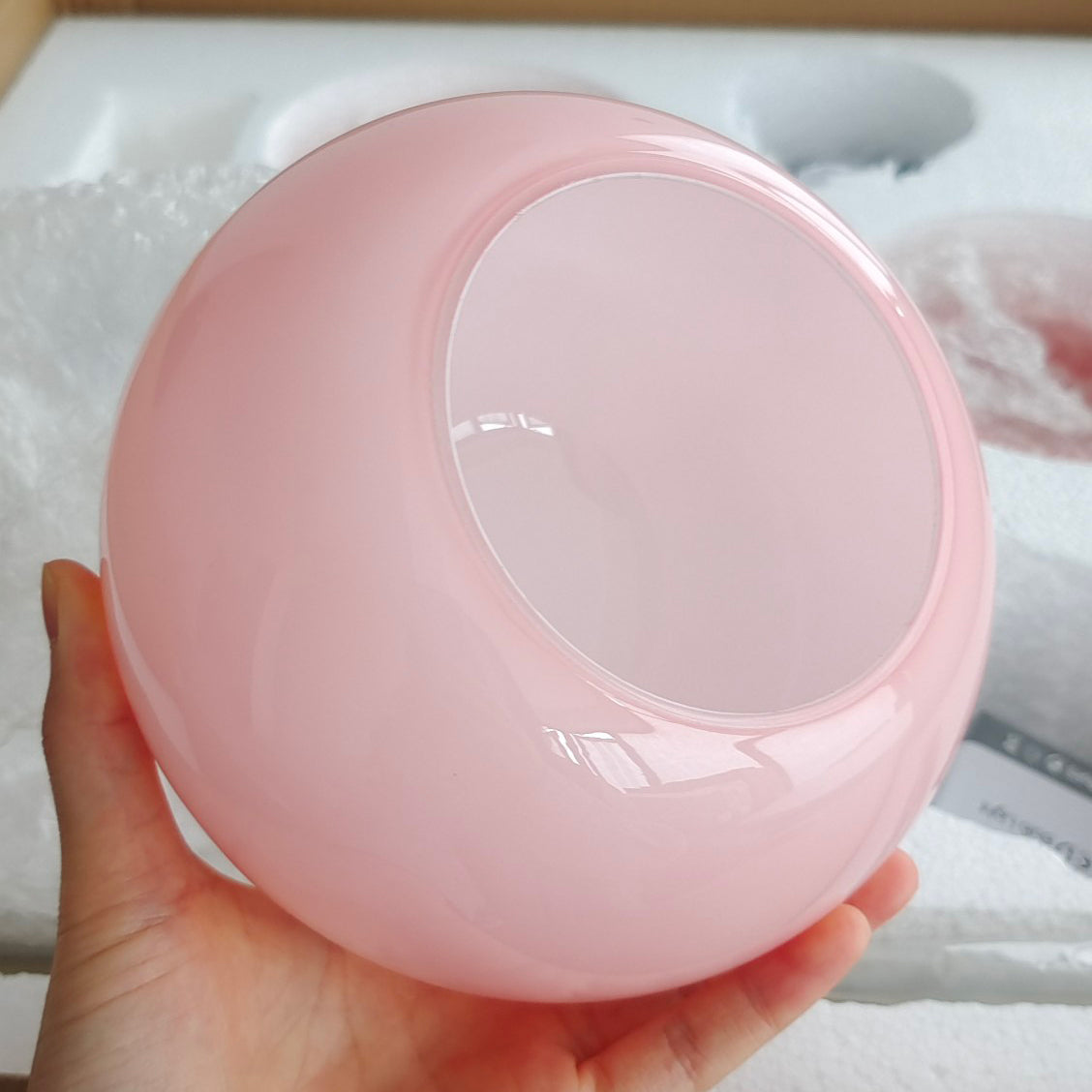 Plafonnier Moderne à 3 ou 5 Têtes - Fini Doré avec Abat-jours Roses en Verre
