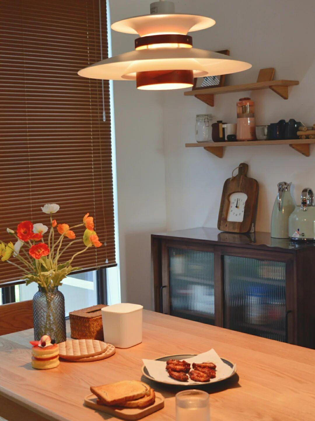 Suspension Mercero – Design Élégant avec LED, Matériaux Haut de Gamme