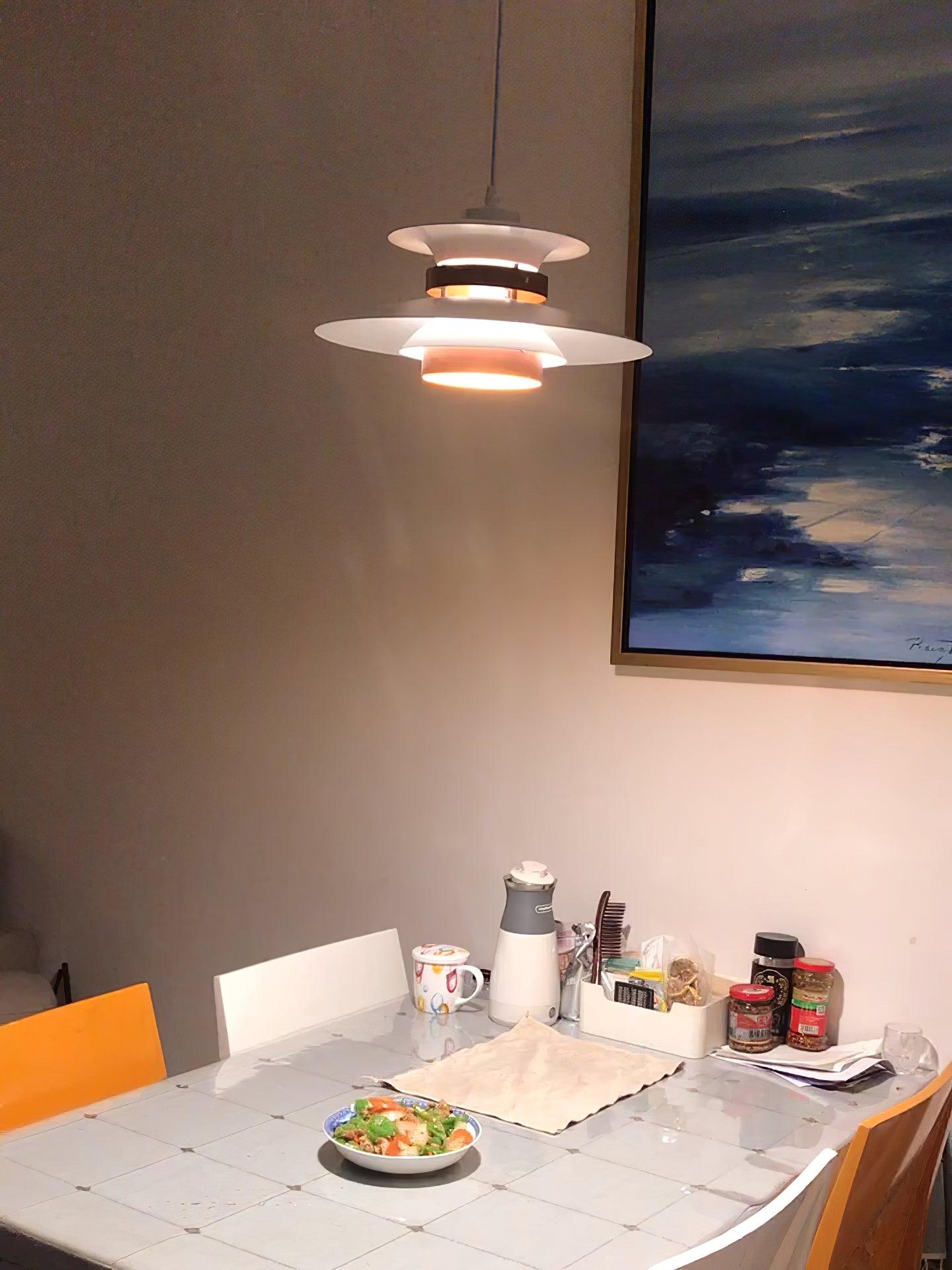 Suspension Mercero – Design Élégant avec LED, Matériaux Haut de Gamme