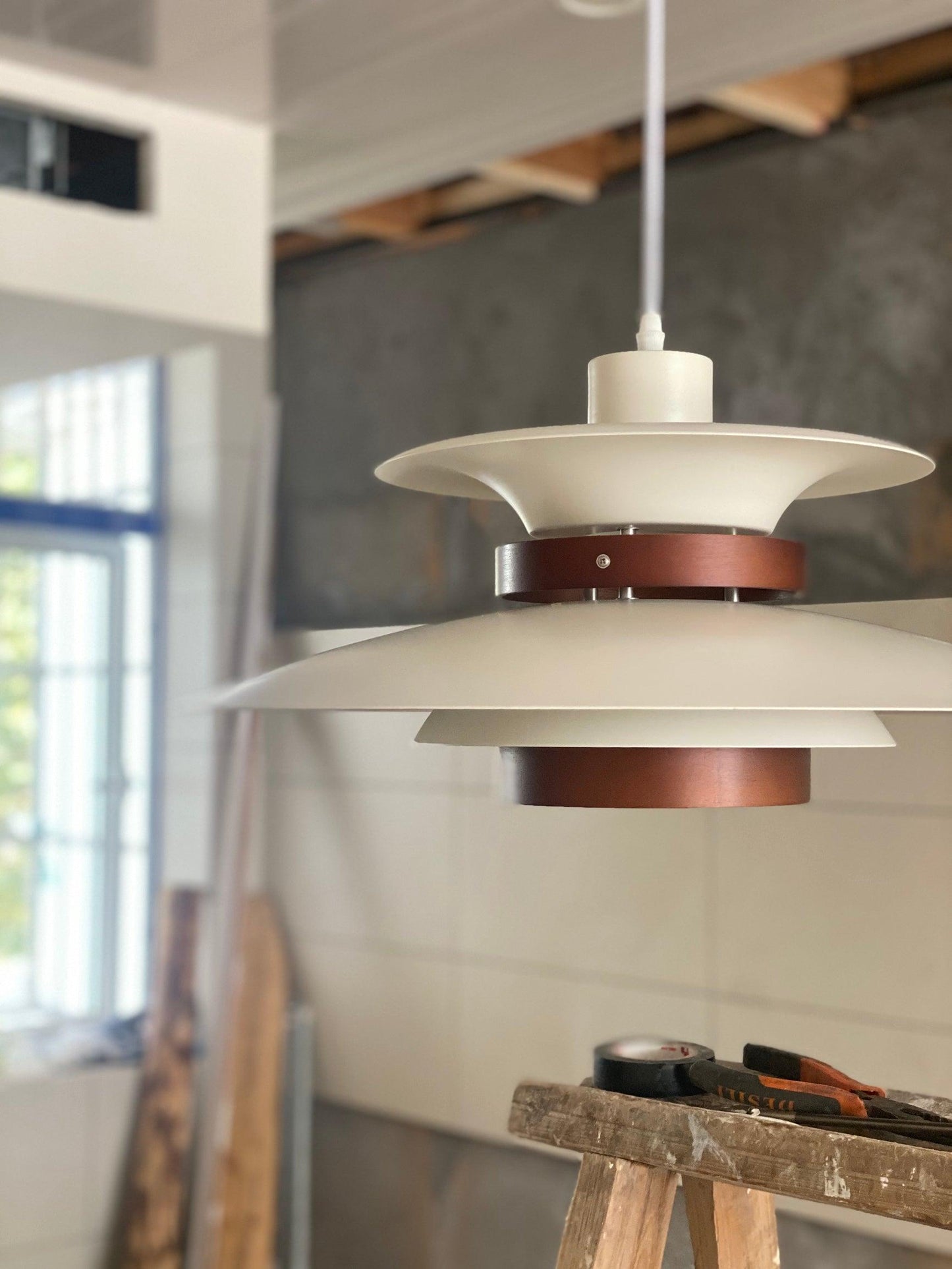 Suspension Mercero – Design Élégant avec LED, Matériaux Haut de Gamme