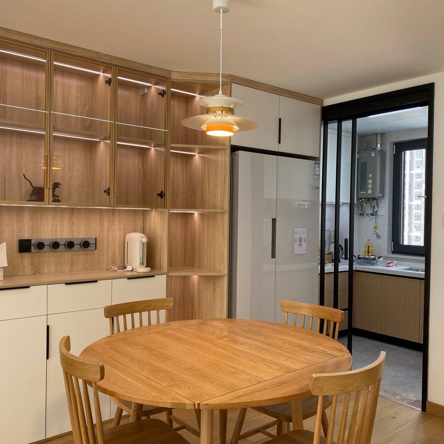 Suspension Mercero – Design Élégant avec LED, Matériaux Haut de Gamme