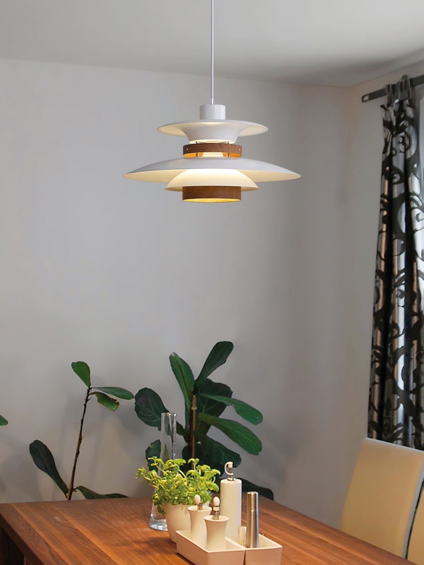 Suspension Mercero – Design Élégant avec LED, Matériaux Haut de Gamme
