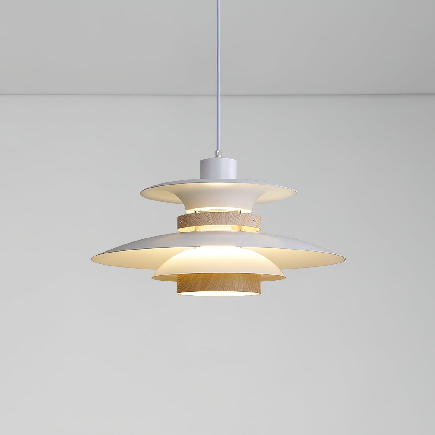 Suspension Mercero – Design Élégant avec LED, Matériaux Haut de Gamme