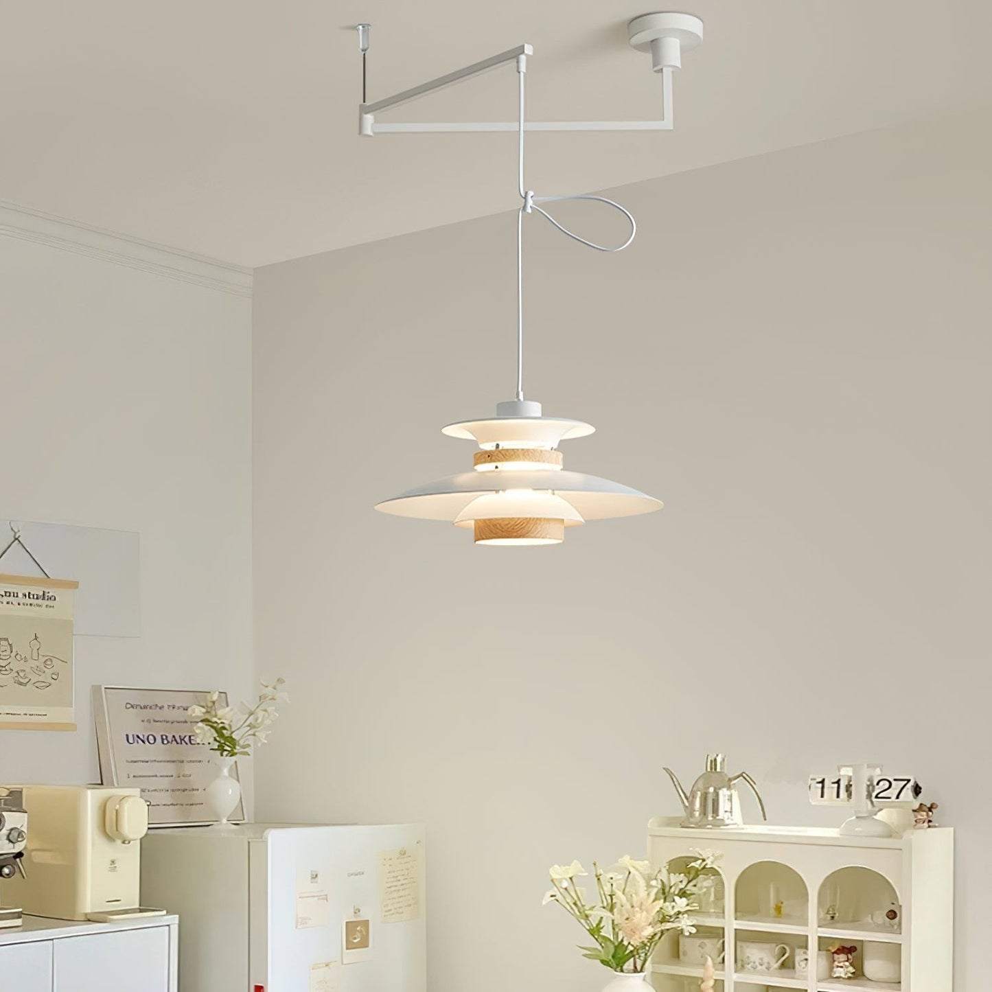 Suspension Mercero à Bras Pivotants – Design Scandinave, Lumière LED