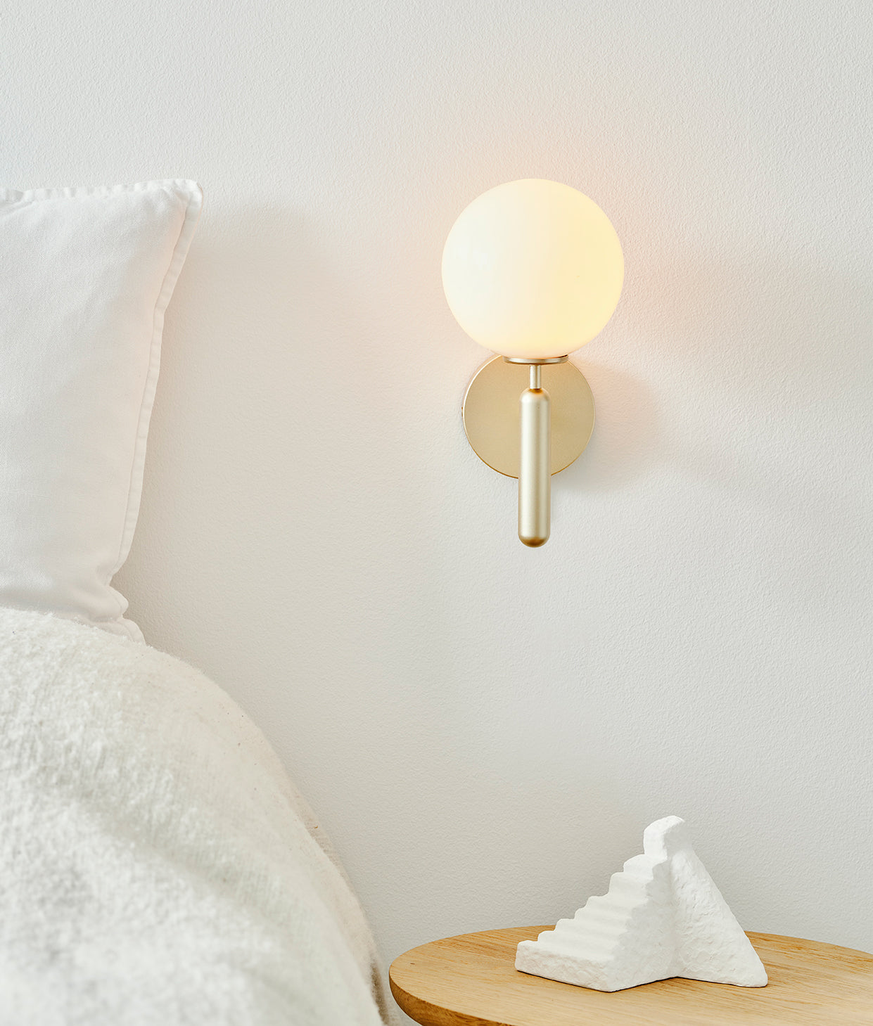Lampe Scandiluxe LED – Design Minimaliste en Laiton et Verre pour Intérieur