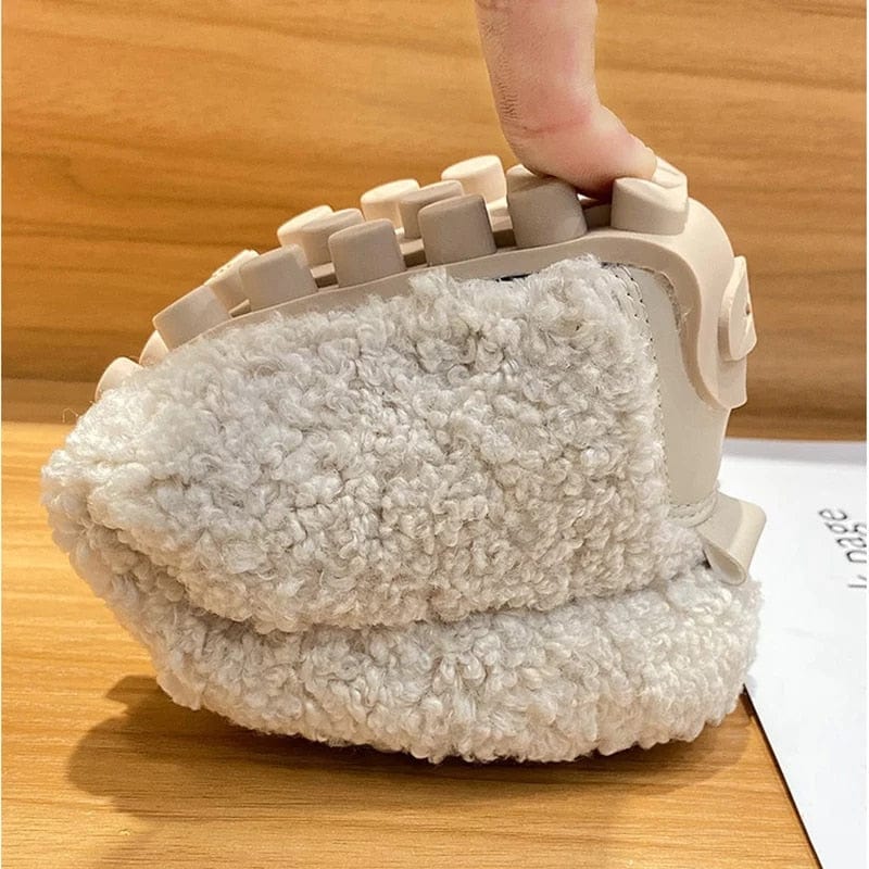 Chaussons DouceMarche – Mocassins d’Intérieur en Peluche, Confort Moelleux et Chaleur Douillette