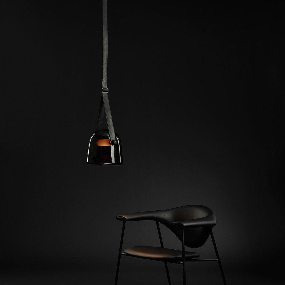 Suspension Mona Minimaliste en Métal et Verre - Éclairage LED Élégant pour Salon et Salle à Manger