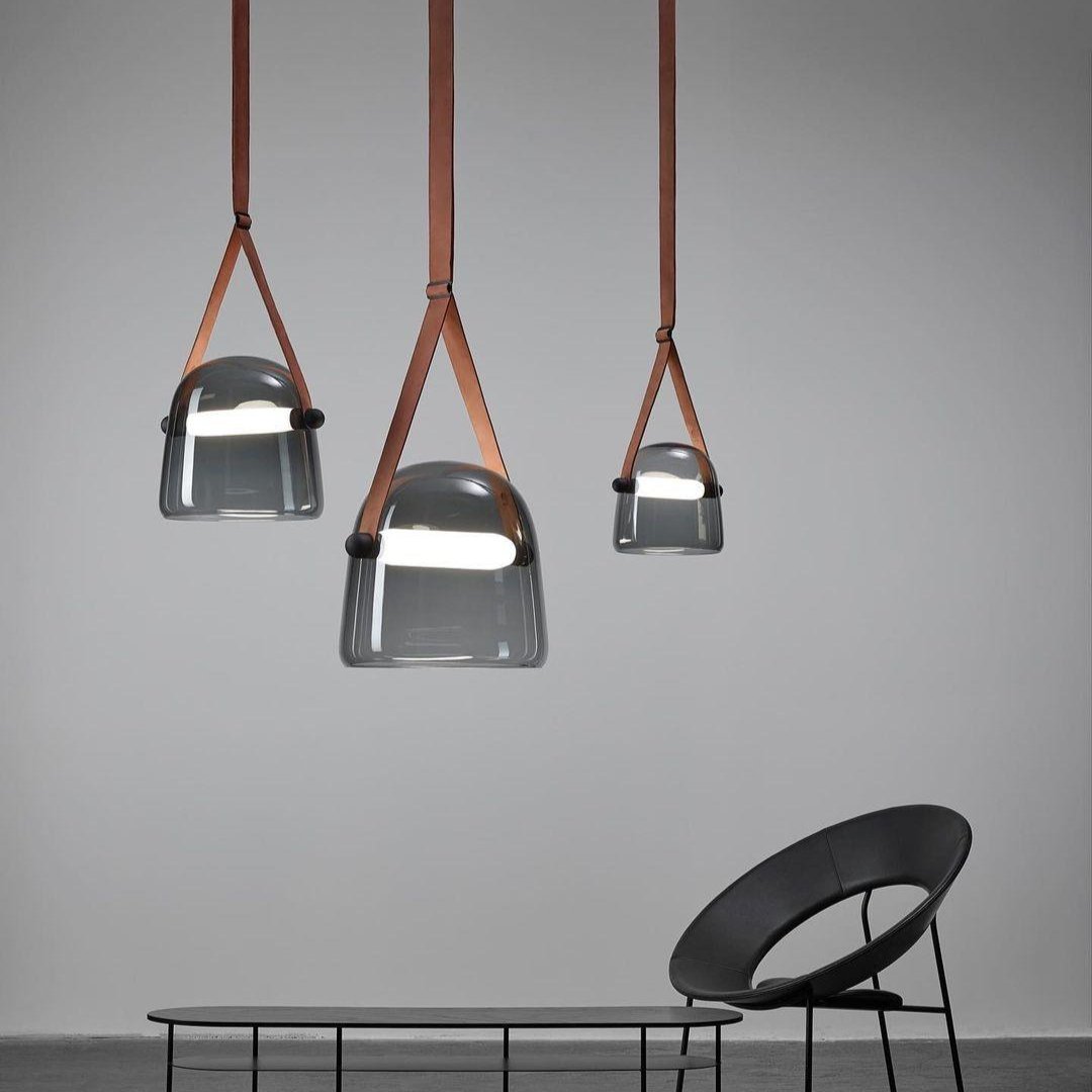 Suspension Mona Minimaliste en Métal et Verre - Éclairage LED Élégant pour Salon et Salle à Manger