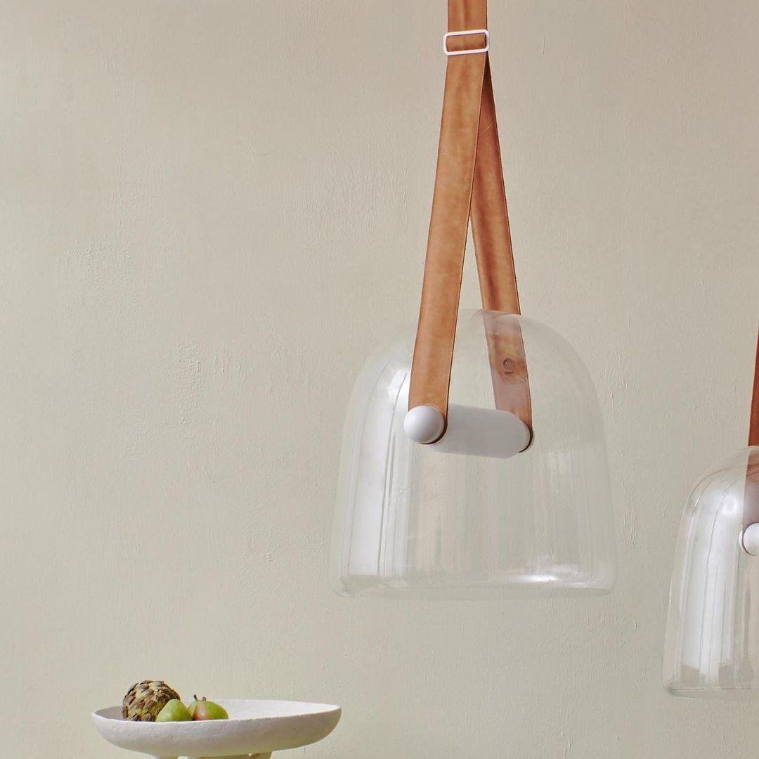 Suspension Mona Minimaliste en Métal et Verre - Éclairage LED Élégant pour Salon et Salle à Manger