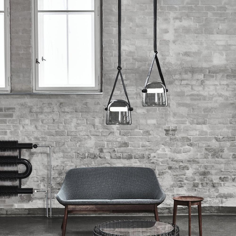 Suspension Mona Minimaliste en Métal et Verre - Éclairage LED Élégant pour Salon et Salle à Manger