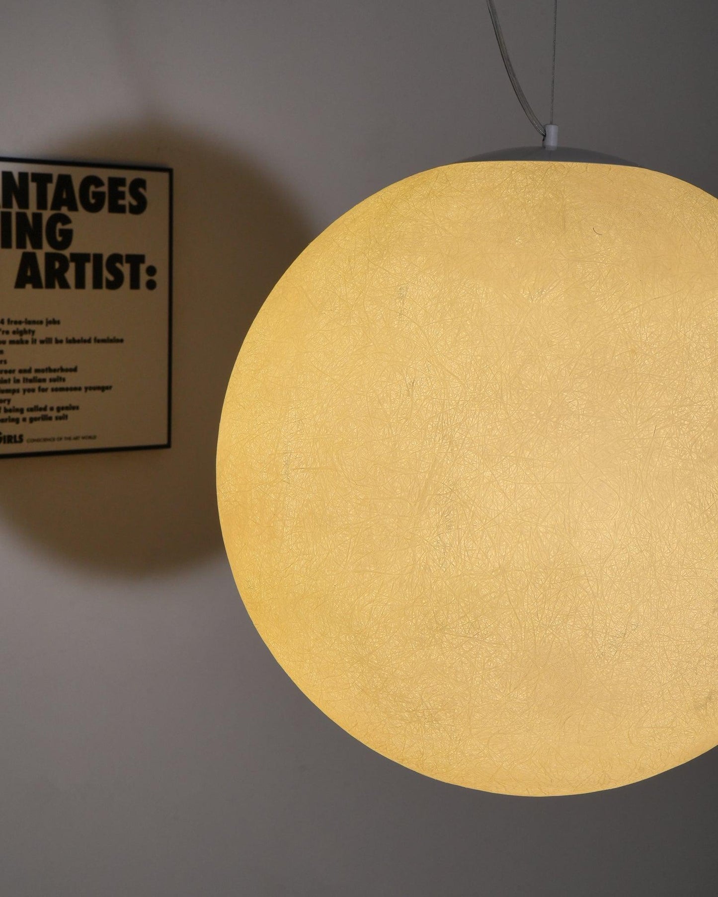 Suspension Moon LED – Éclairage Moderne et Apaisant, Design Élégant