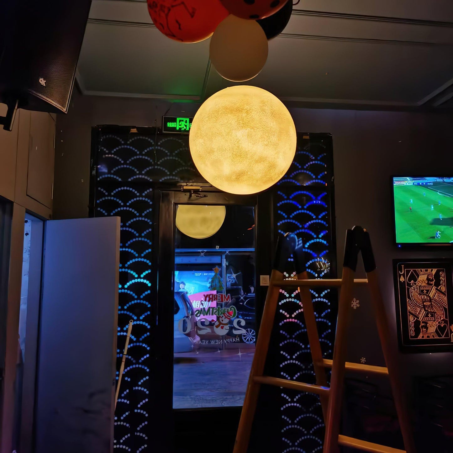 Suspension Moon LED – Éclairage Moderne et Apaisant, Design Élégant