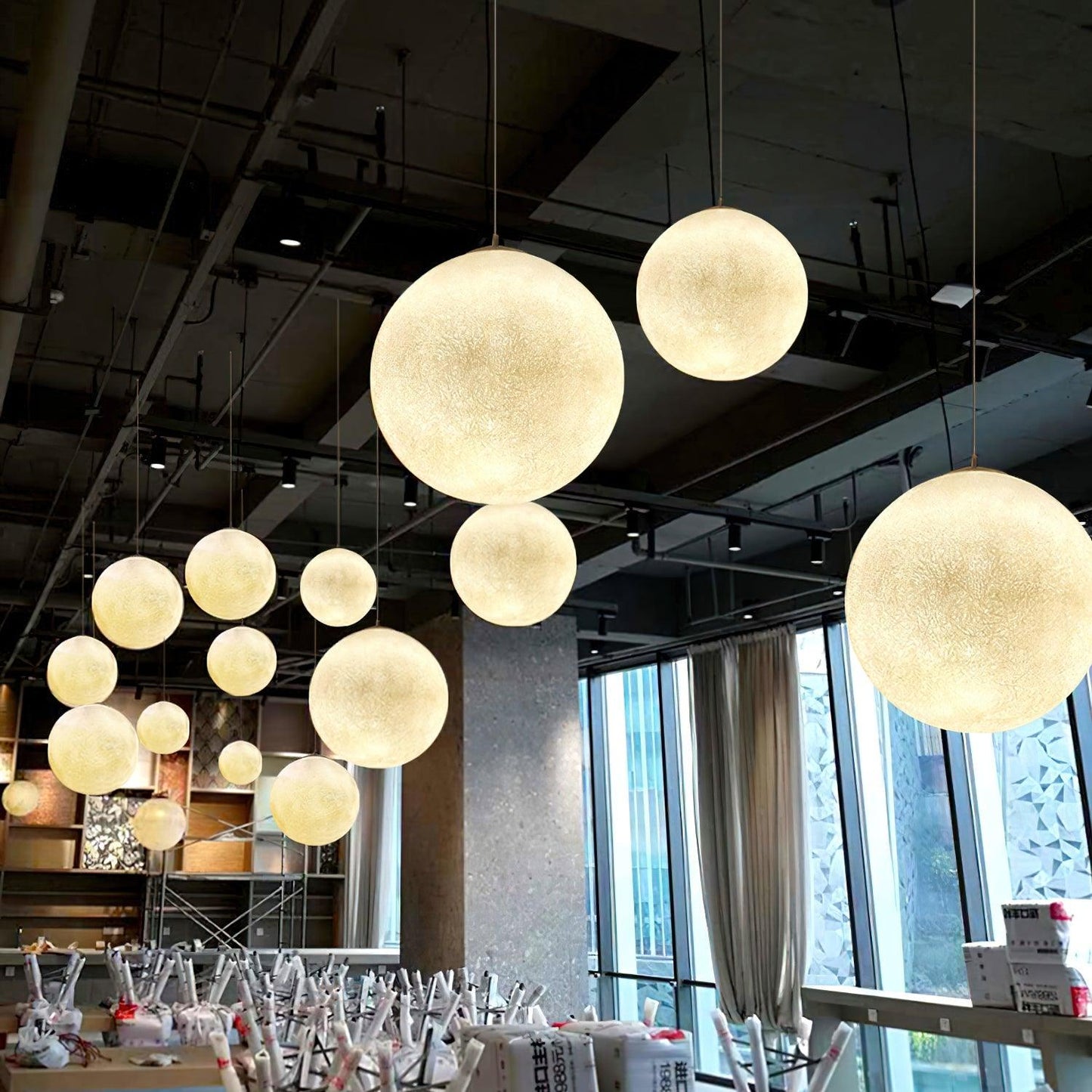 Suspension Moon LED – Éclairage Moderne et Apaisant, Design Élégant