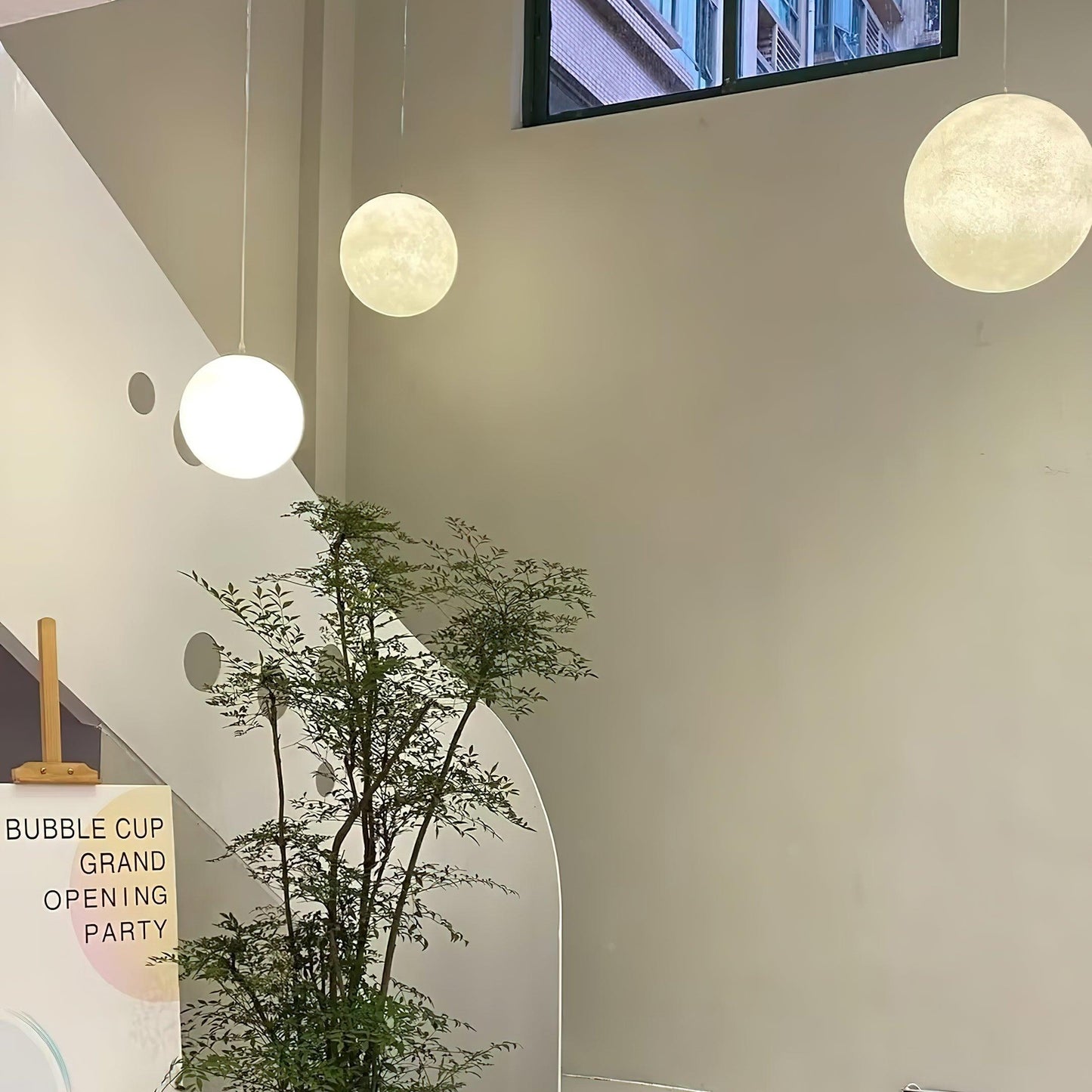 Suspension Moon LED – Éclairage Moderne et Apaisant, Design Élégant