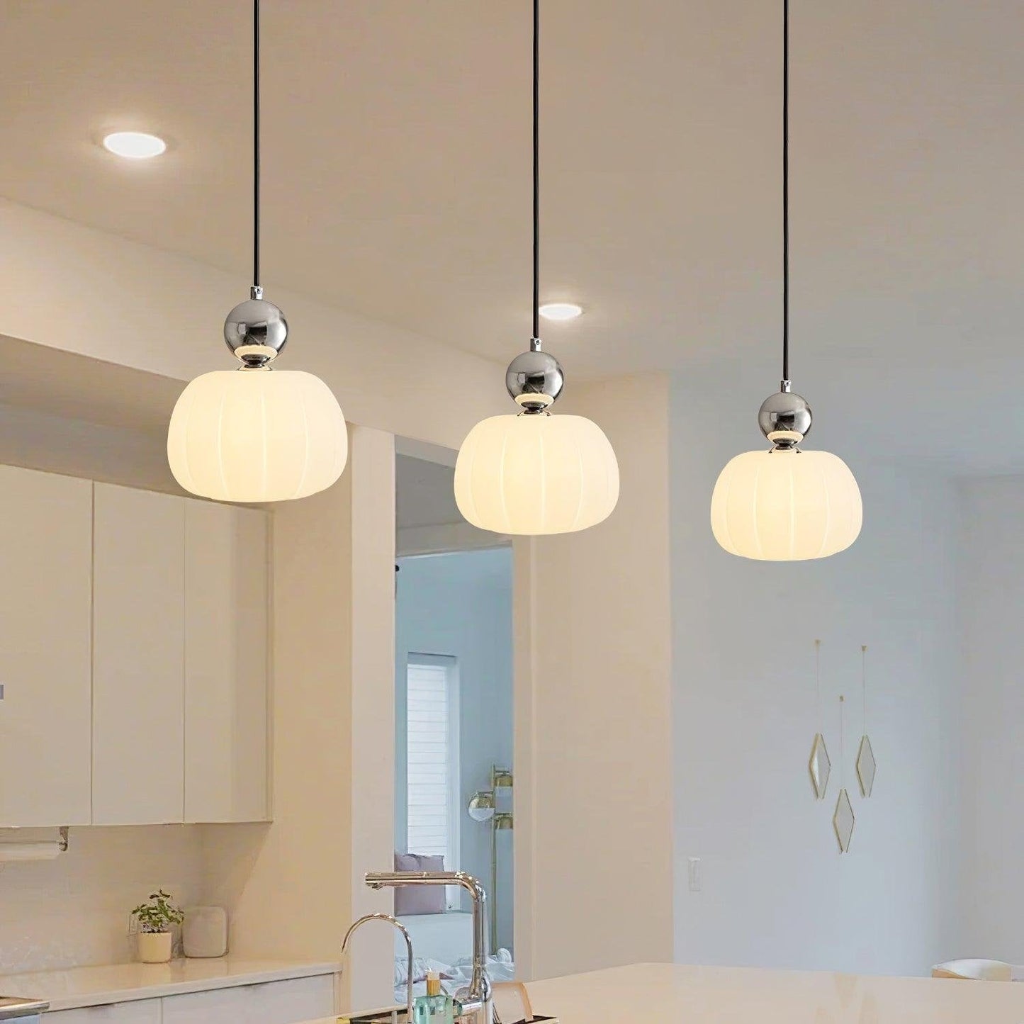 Suspension Yedra – Lampe Design Ronde en Métal et Acrylique, Éclairage Élégant pour Chambre ou Salle à Manger