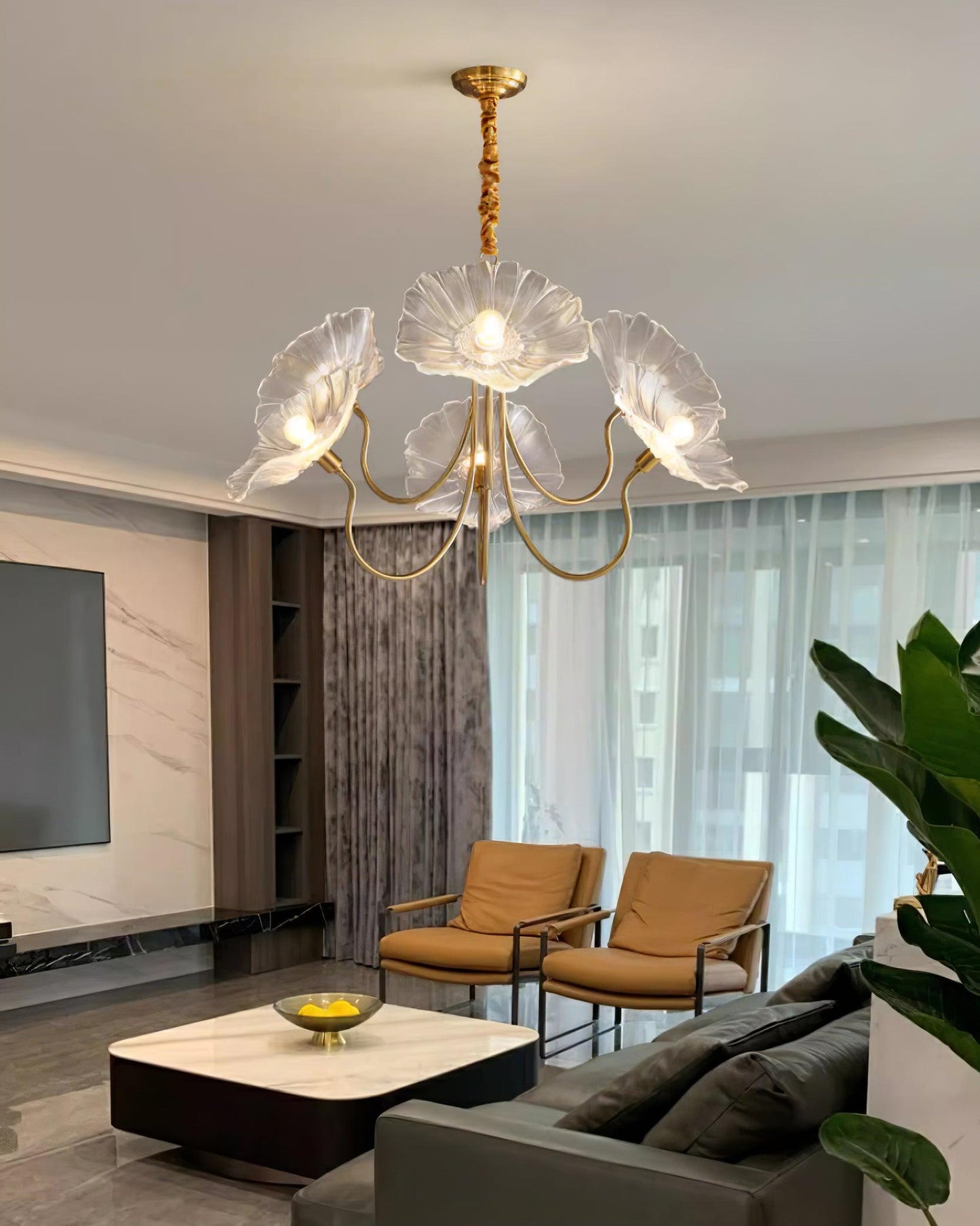 Chandelier en Verre Murano - Design Artistique et Éclairage Doux