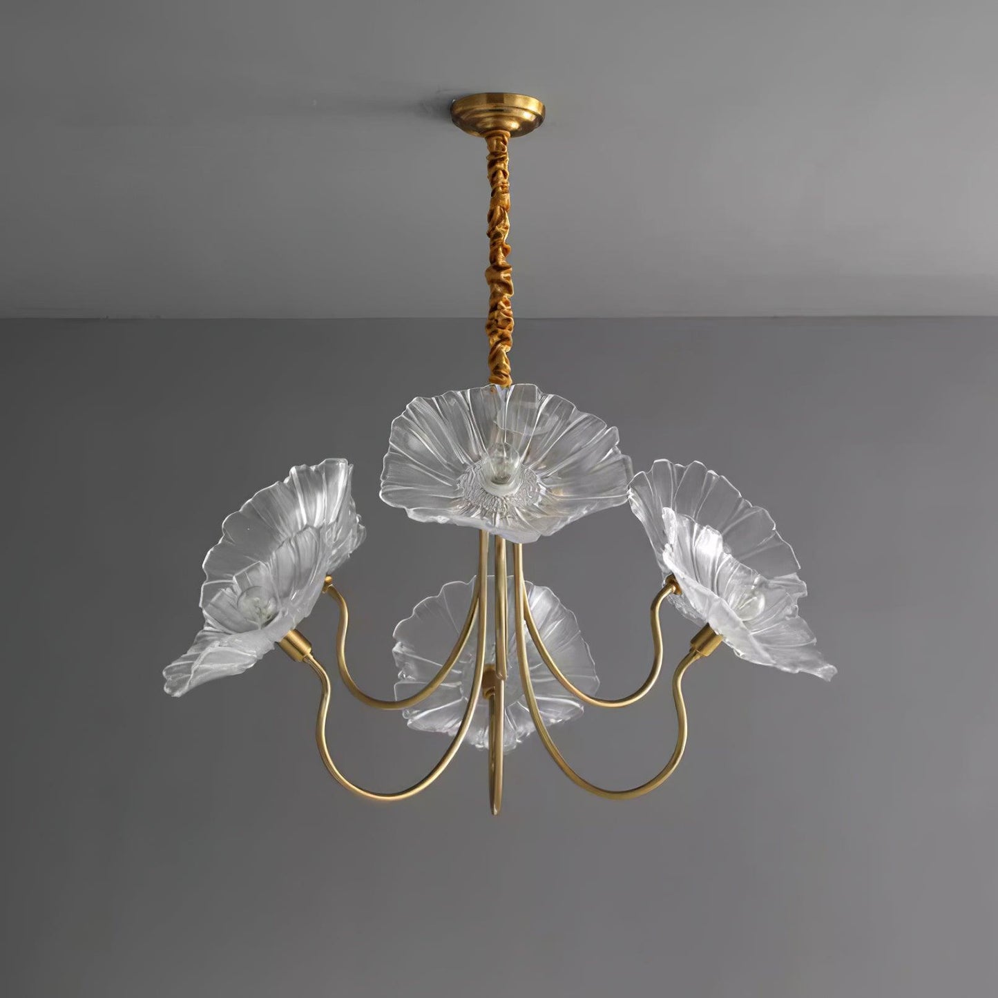 Chandelier en Verre Murano - Design Artistique et Éclairage Doux