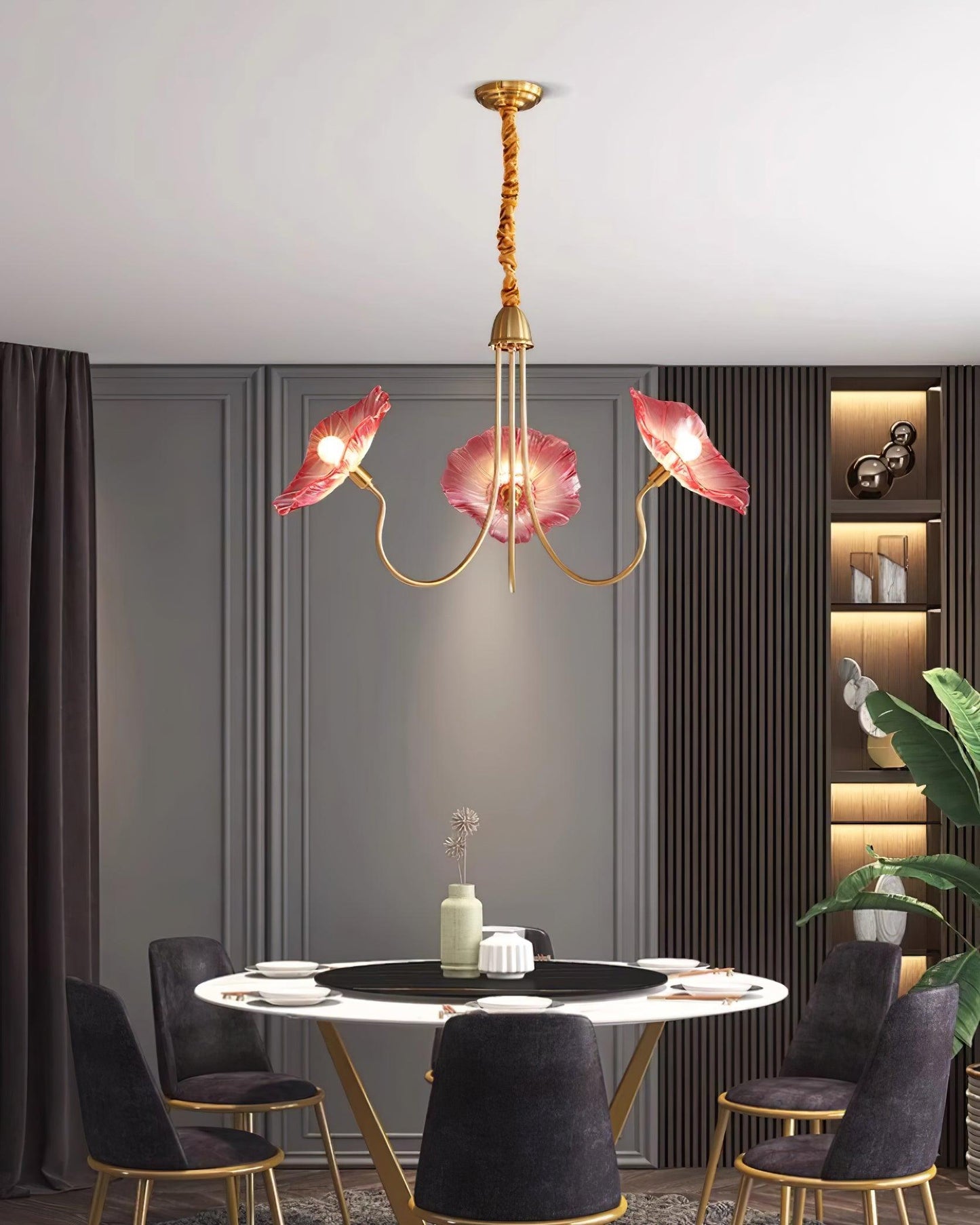 Chandelier en Verre Murano - Design Artistique et Éclairage Doux