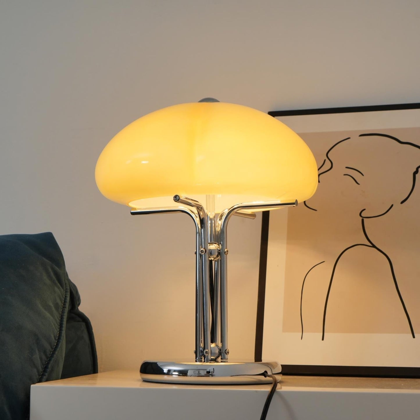 Lampe de Table Pilz Bauhaus – Design Moderne avec Abat-jour en Verre Amber