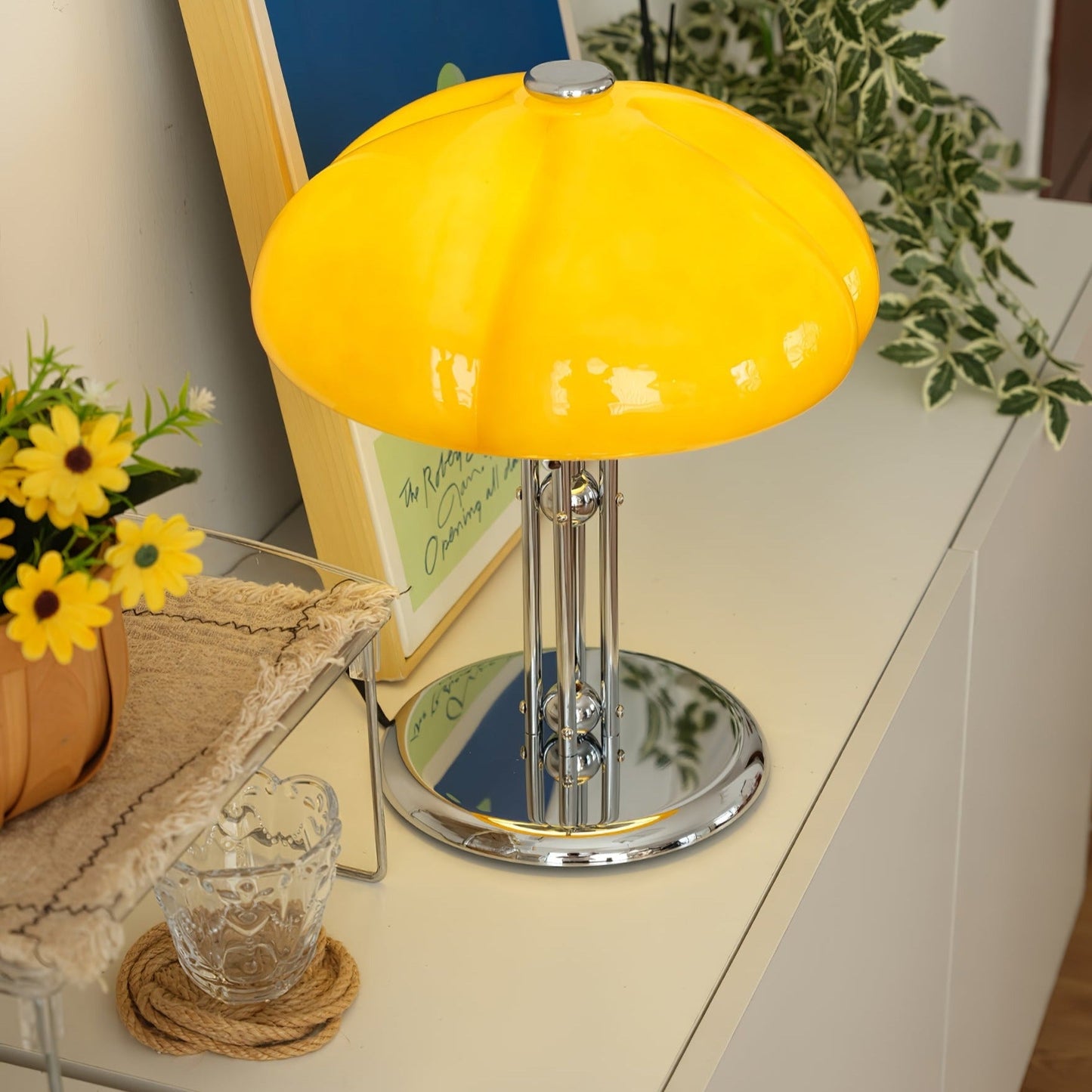 Lampe de Table Pilz Bauhaus – Design Moderne avec Abat-jour en Verre Amber