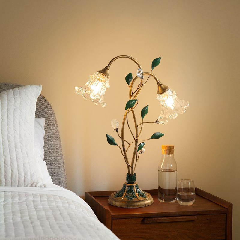Lampe de Table Fleurie - Design Vintage en Fer, Cristal et Verre pour Chambre ou Salon