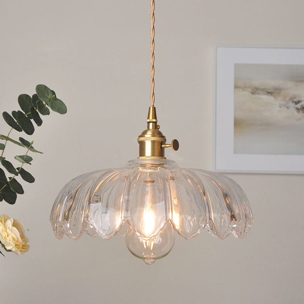 Lampe suspendue en verre translucide avec base en cuivre – Création d'une atmosphère romantique et lumineuse