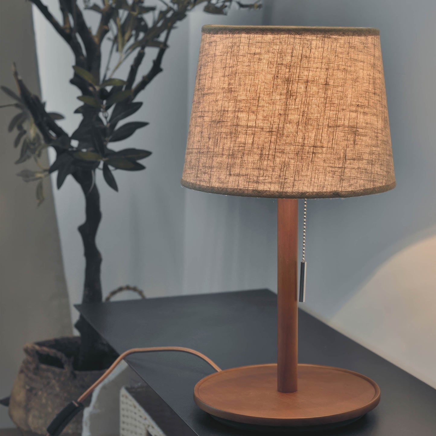 Lampe Gentle Glow Nordic Walnut - Éclairage Naturel et Apaisant en Bois et Tissu