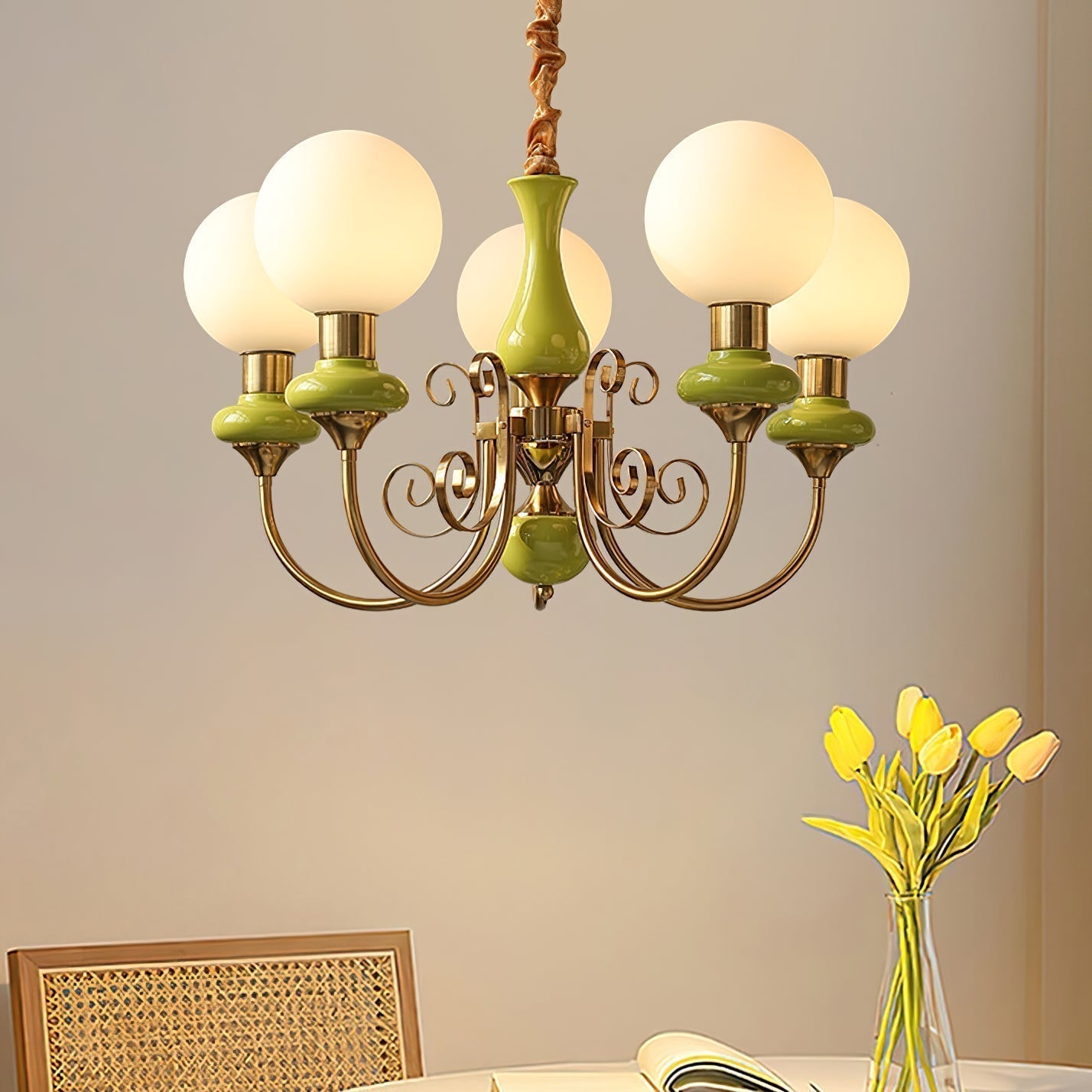 Chandelier Onyx Moderne – Luminaire Élégant en Métal et Verre pour Salon et Salle à Manger