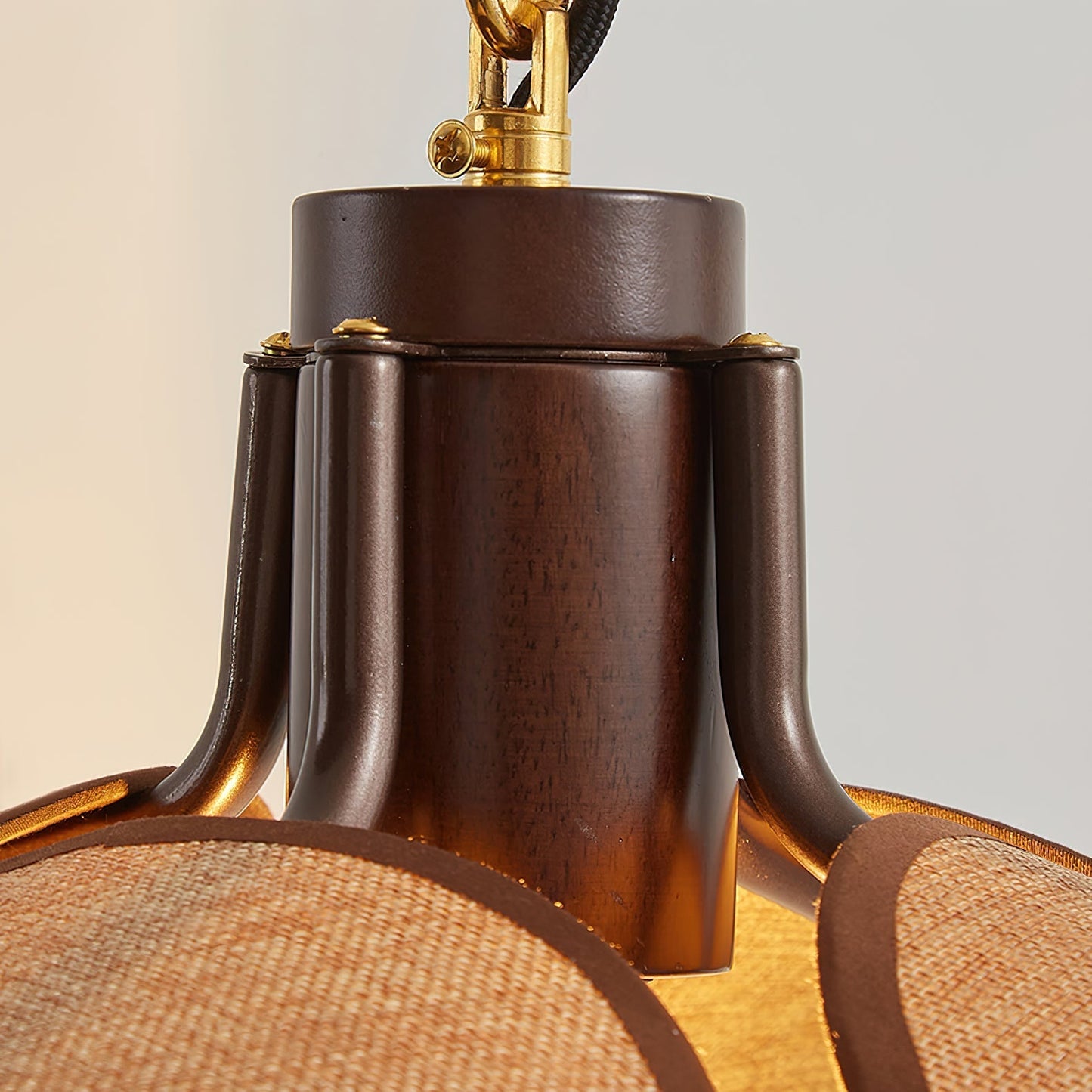 Applique Petal Bloom – Lampe Murale Élégante en Forme de Pétales