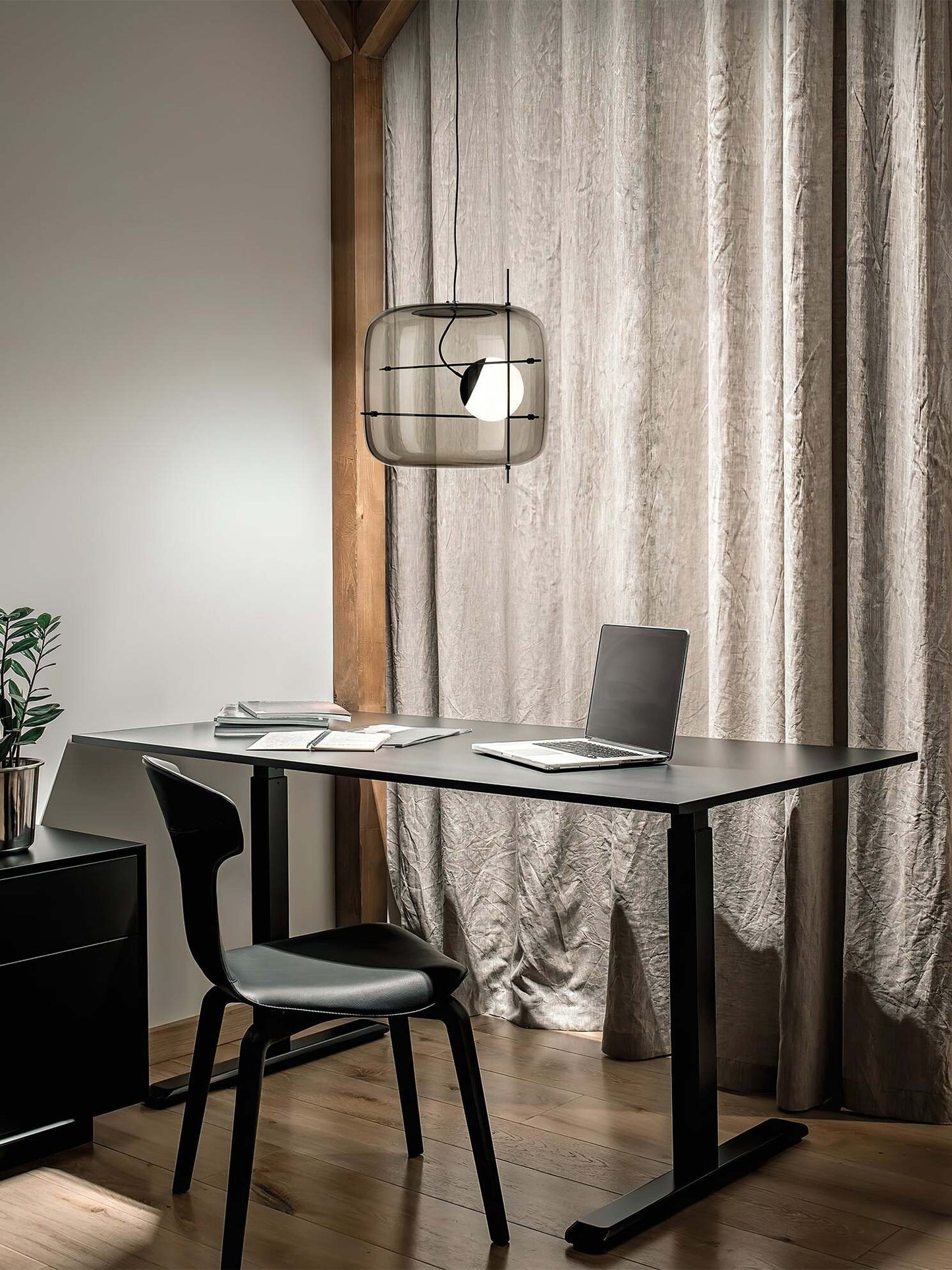 Plot Glass Pendelleuchte – Lampe Suspendue LED avec Éclairage Doux et Design Élégant