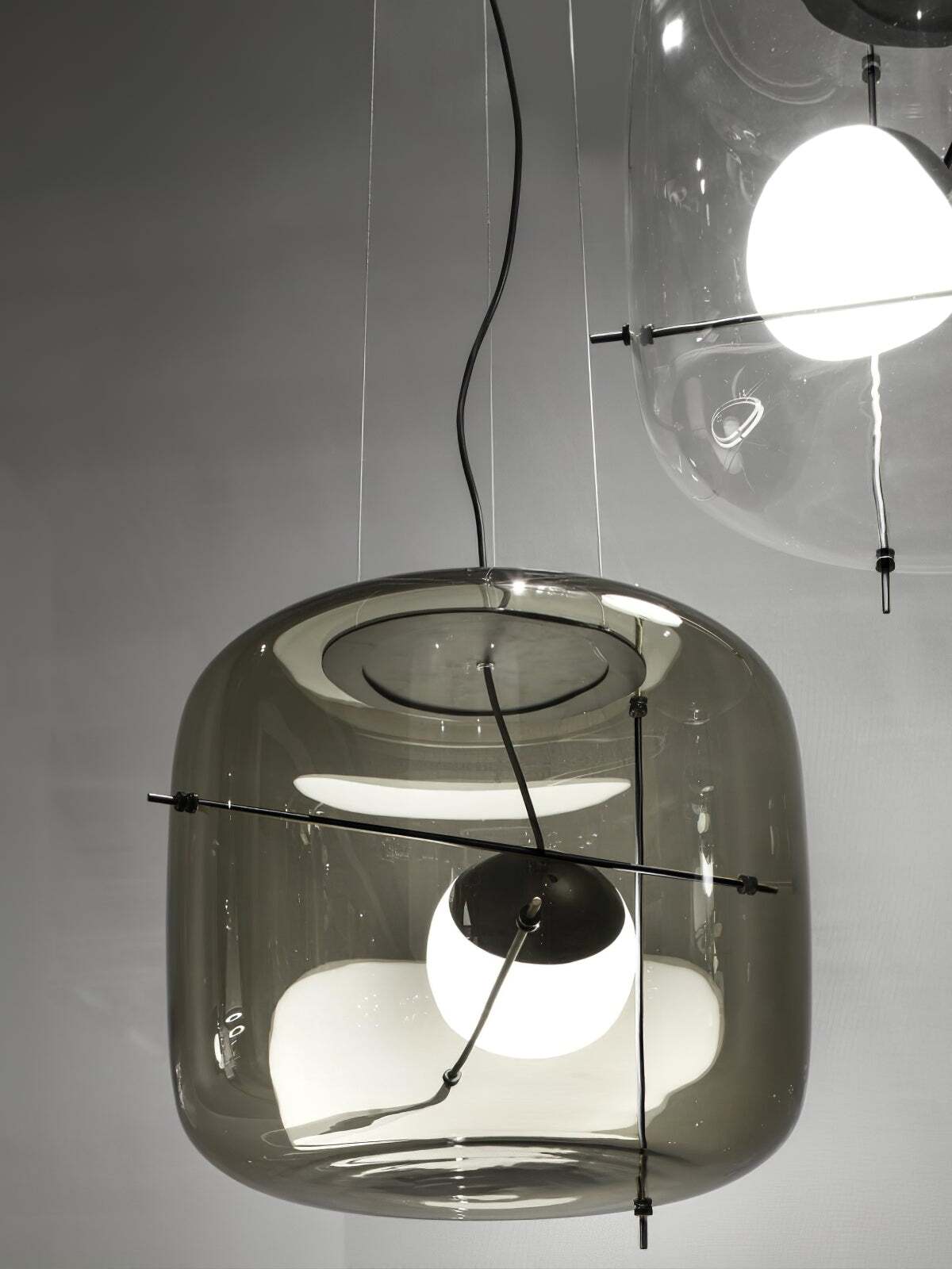 Plot Glass Pendelleuchte – Lampe Suspendue LED avec Éclairage Doux et Design Élégant