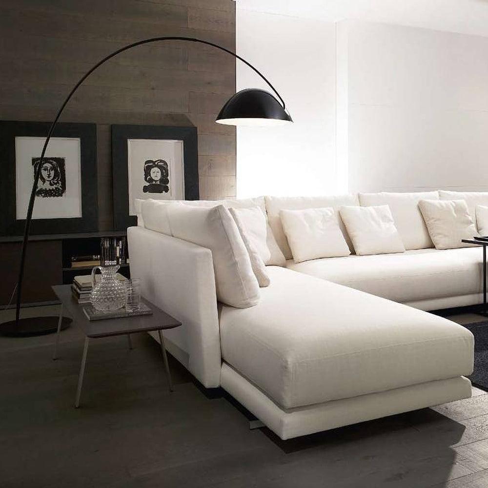 Lampadaire Verse Arc - Design Scandinave Élégant avec Bras Réglable et Éclairage LED