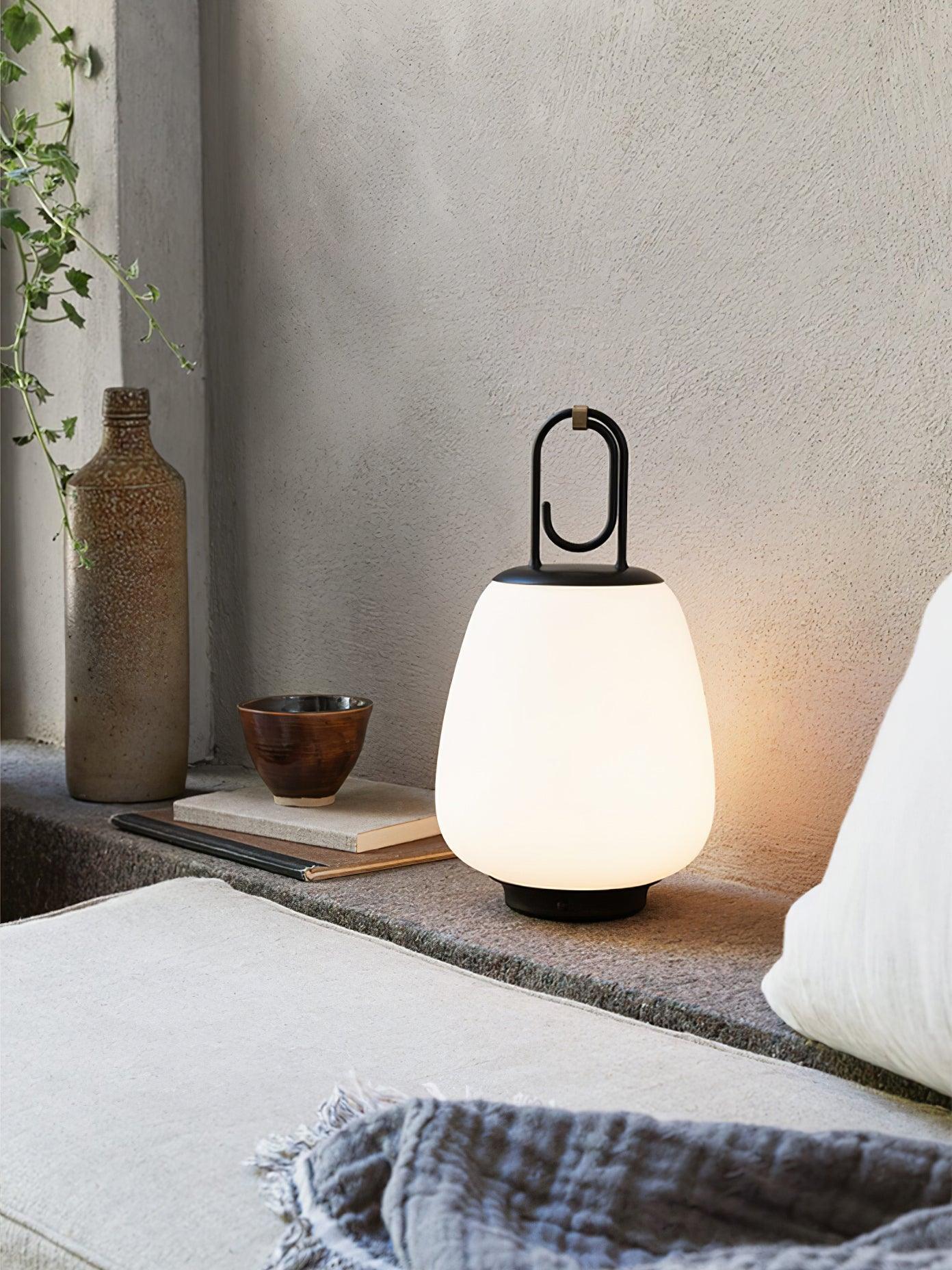 Lampe de Table Portable avec Recharge USB – Design Scandinave Élégant et Lumière Dimmable