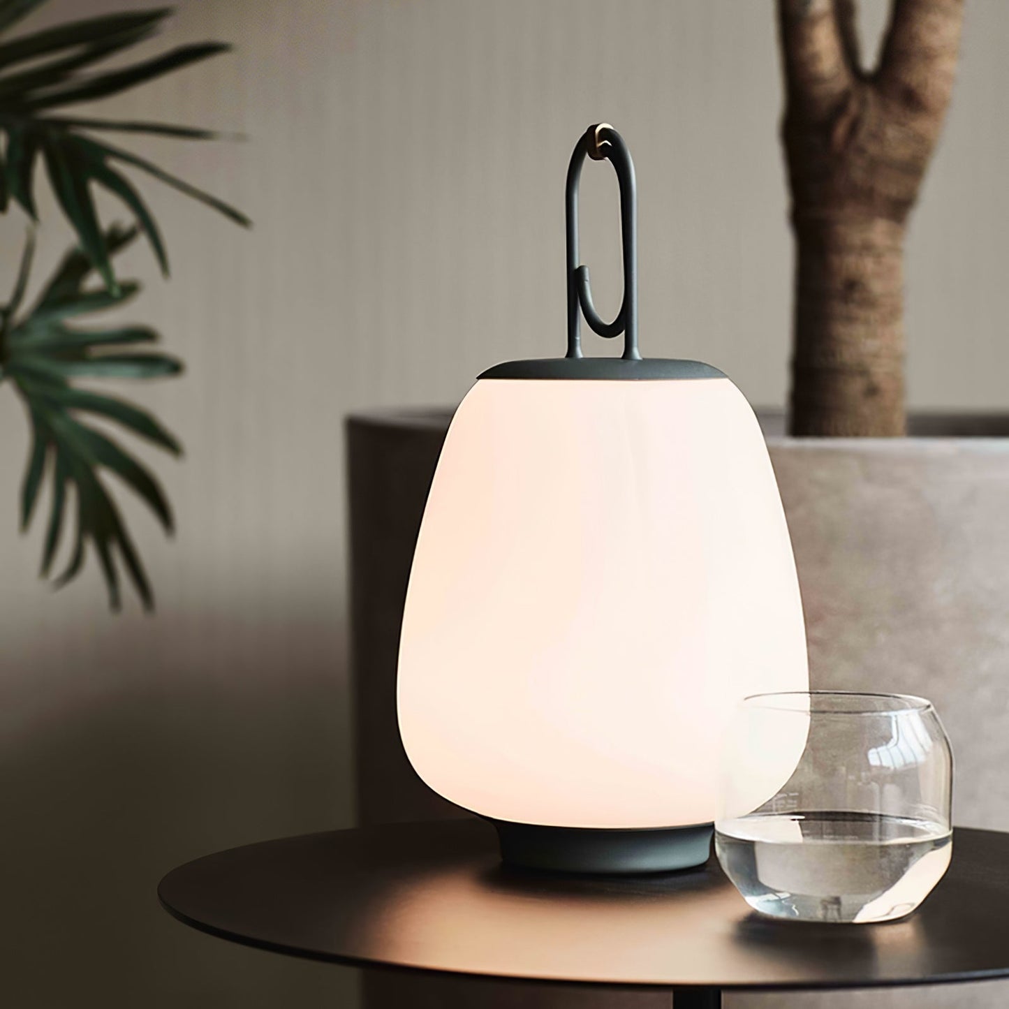 Lampe de Table Portable avec Recharge USB – Design Scandinave Élégant et Lumière Dimmable