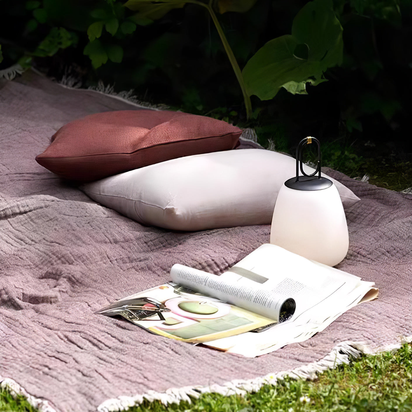 Lampe de Table Portable avec Recharge USB – Design Scandinave Élégant et Lumière Dimmable