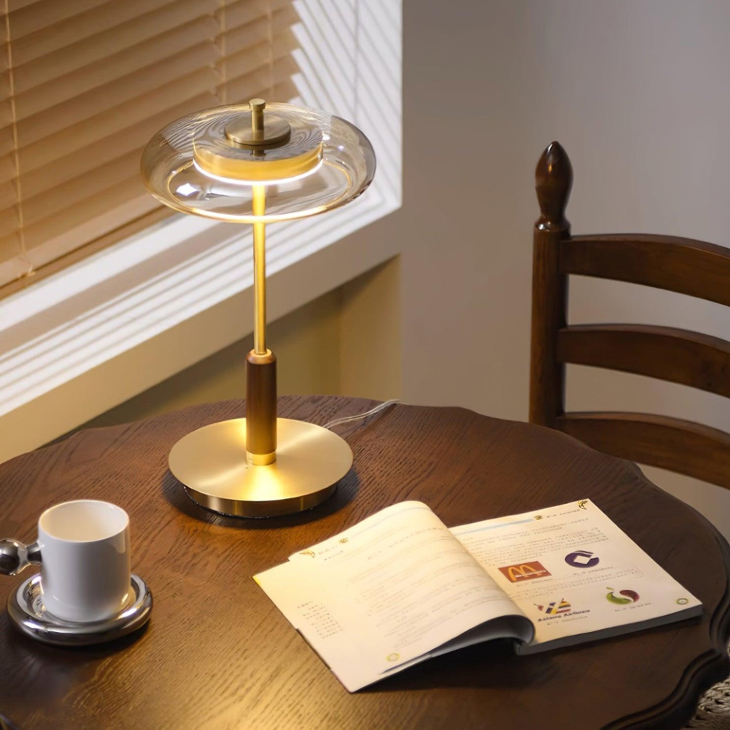 Lampe de Table Ronaldo - Design Moderne en Métal et Verre avec Technologie LED - Lumière Douce et Élégante