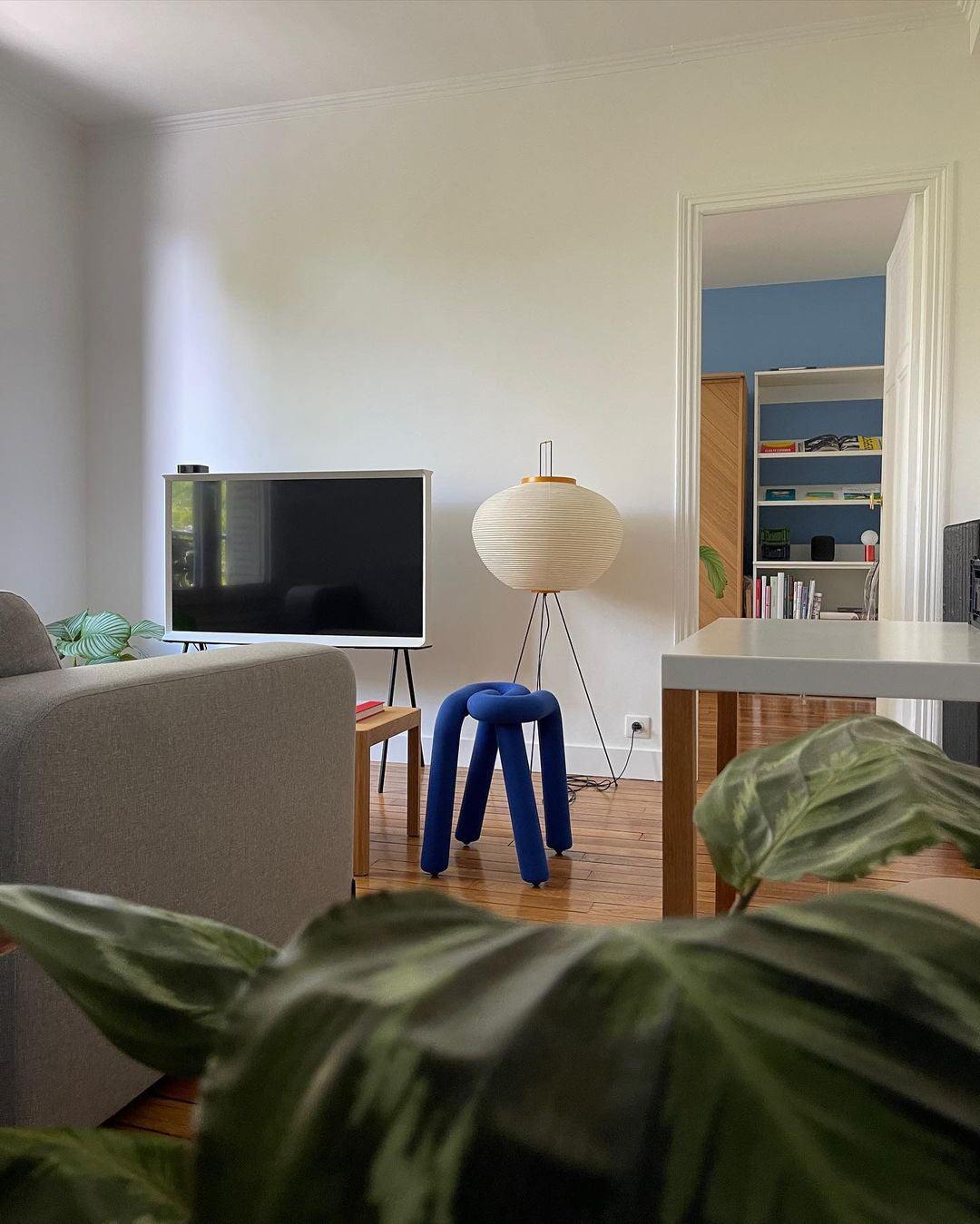 Lampadaire en Papier de Riz - Élégance Minimaliste pour Salon et Chambre