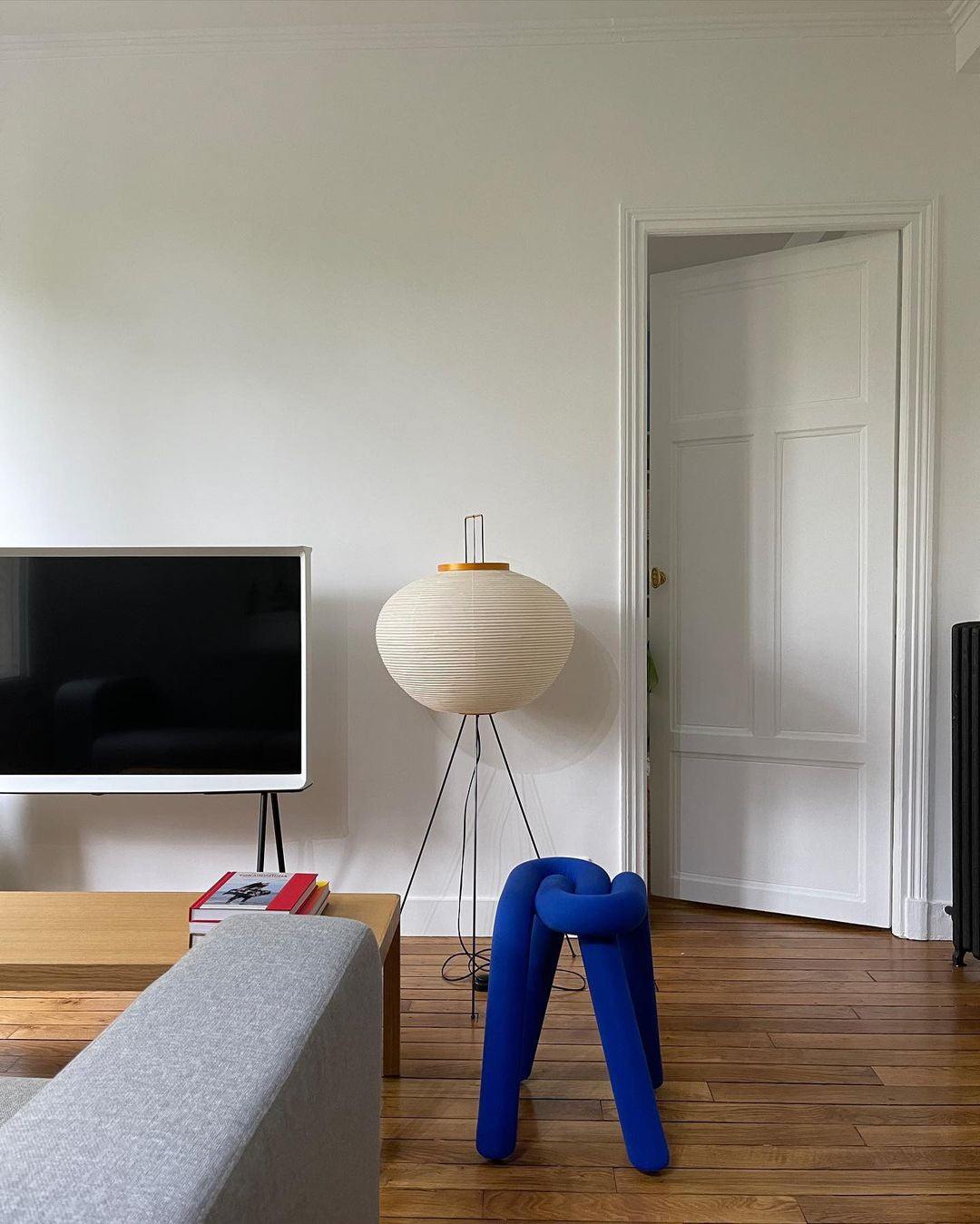 Lampadaire en Papier de Riz - Élégance Minimaliste pour Salon et Chambre
