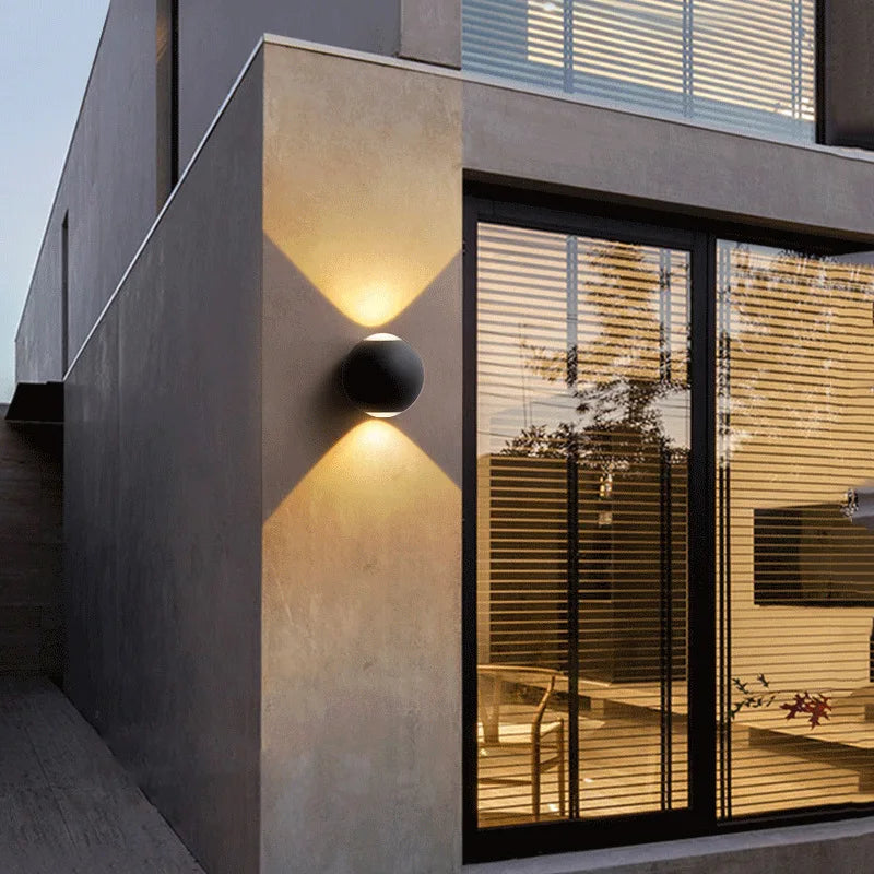 Applique Murale LED en Aluminium – Éclairage Moderne Design Boule IP65